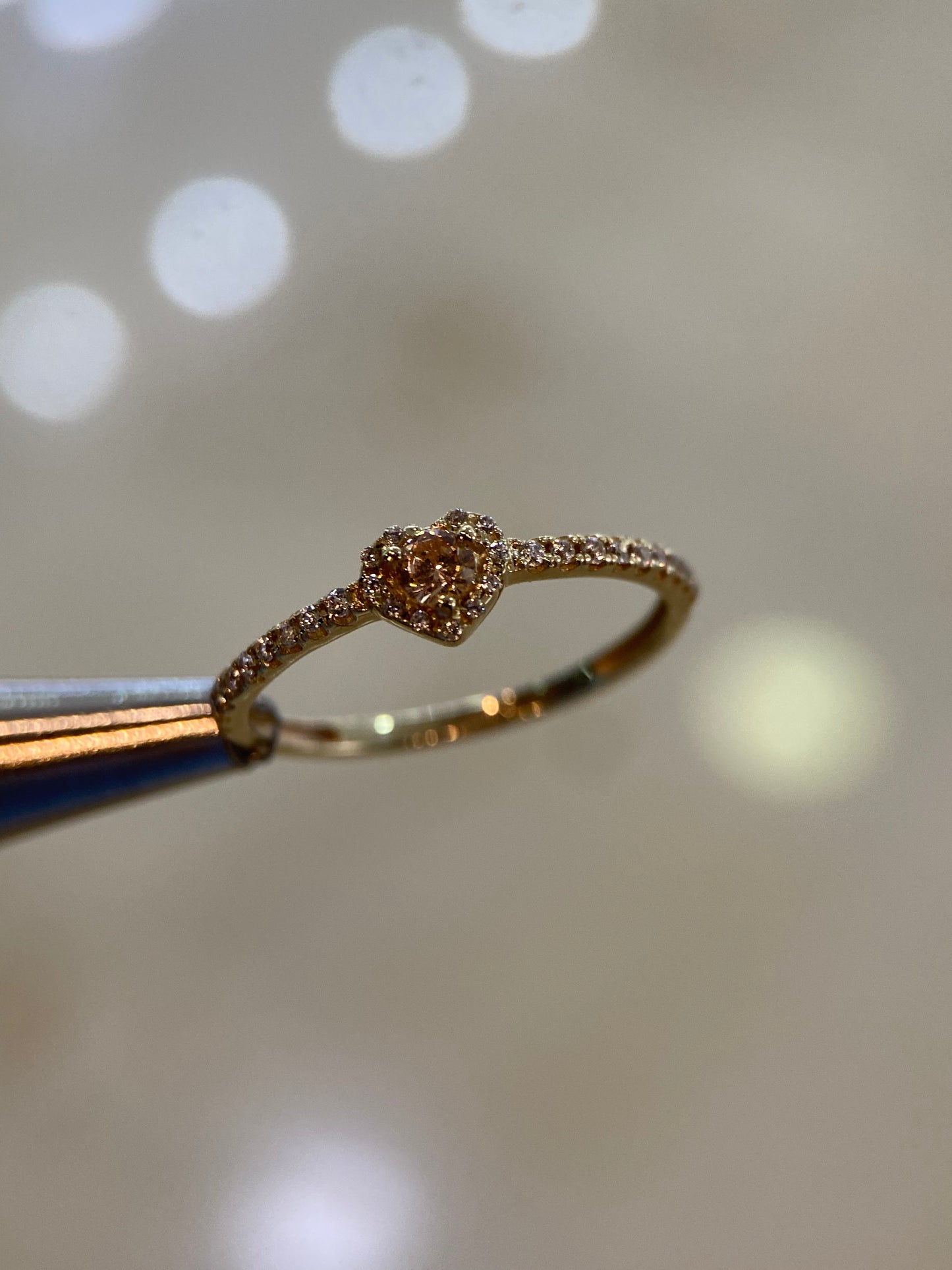 Anillo de compromiso en oro