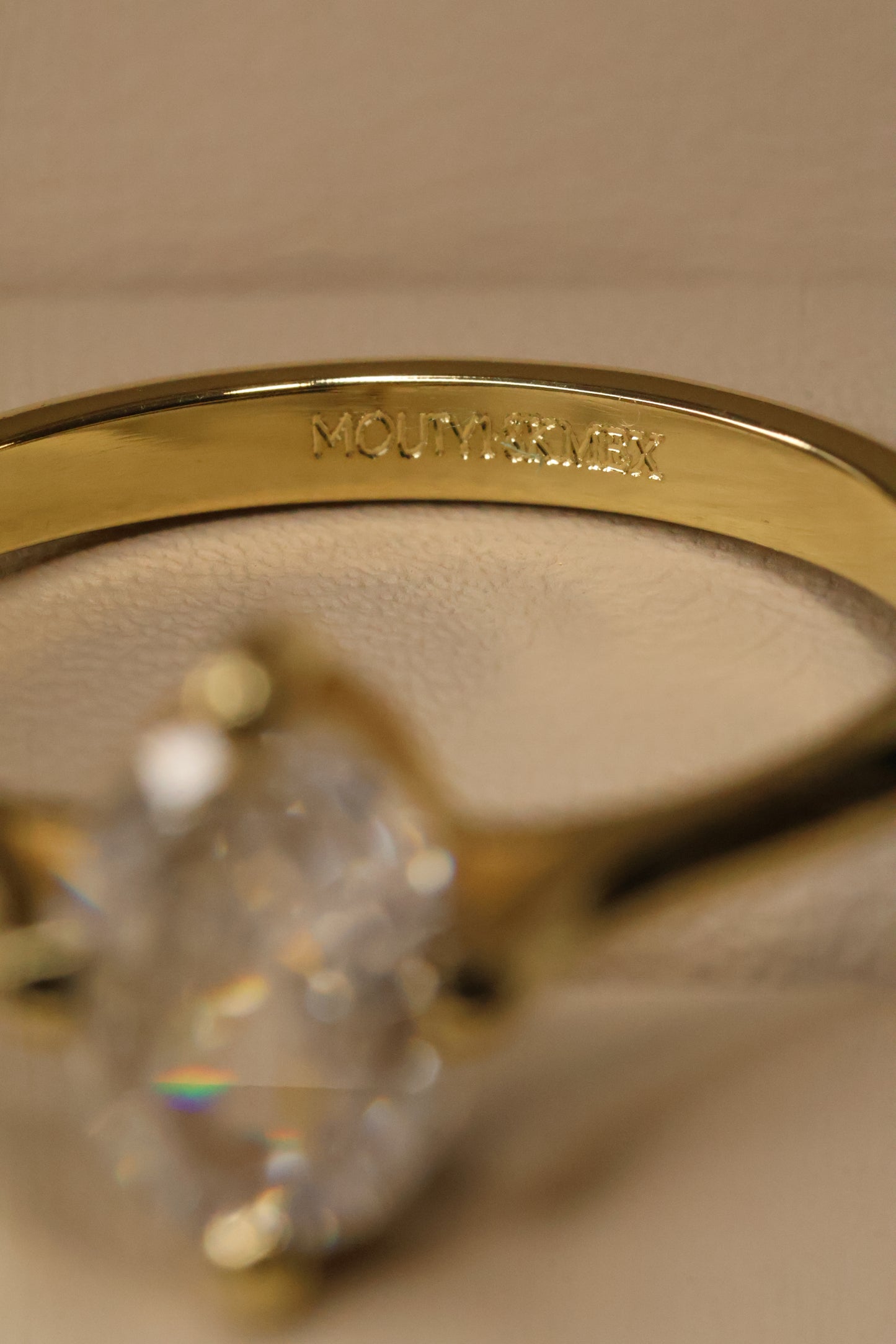 Anillo Annelisse en Oro Amarillo 18k Circonia 1.0 ct Mod.16090