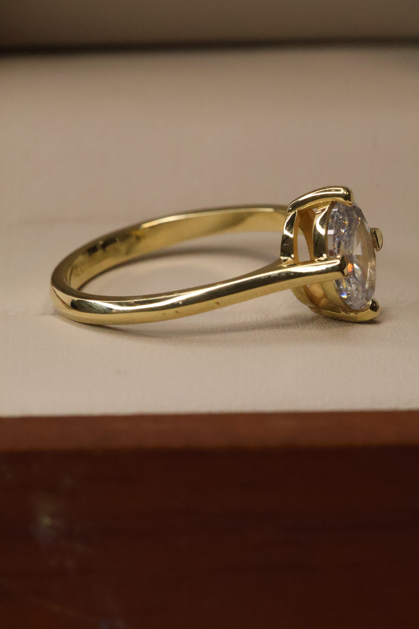 Anillo Annelisse en Oro Amarillo 18k Circonia 1.0 ct Mod.16090