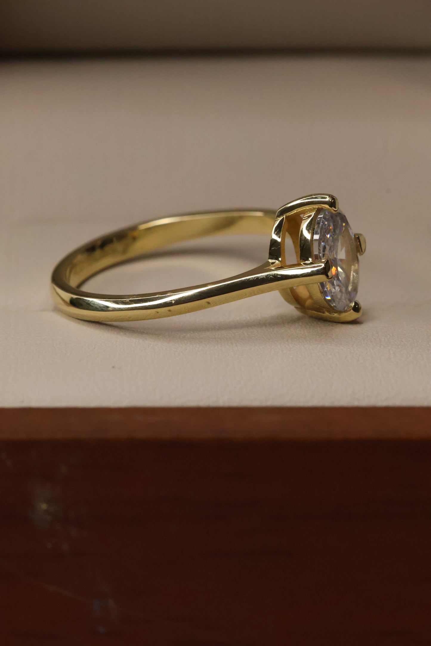 Anillo Annelisse en Oro Amarillo 18k Circonia 1.0 ct Mod.16090