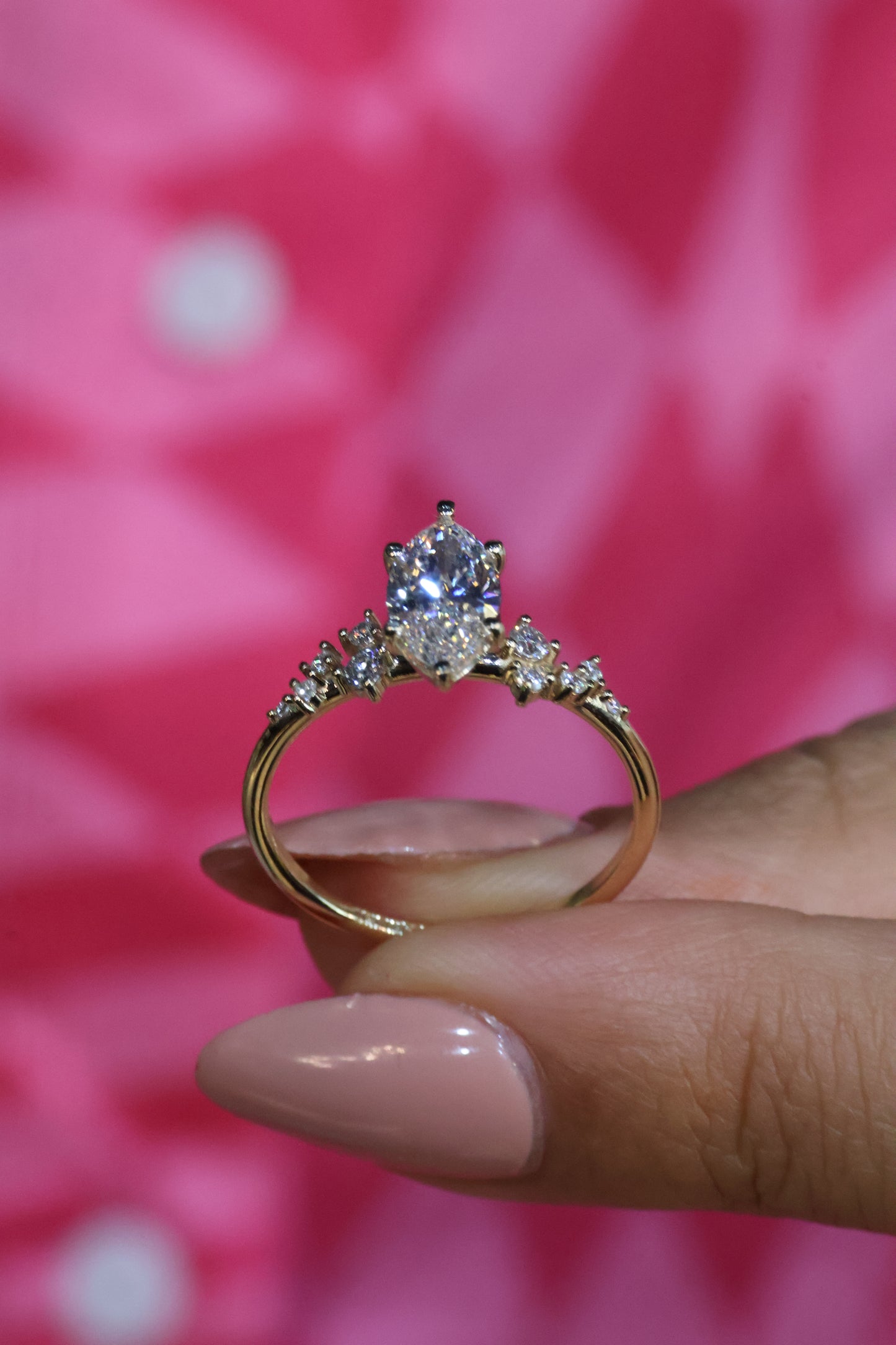 Anillo Ariel en oro con diamante de laboratorio corte marquise 1.00 ct