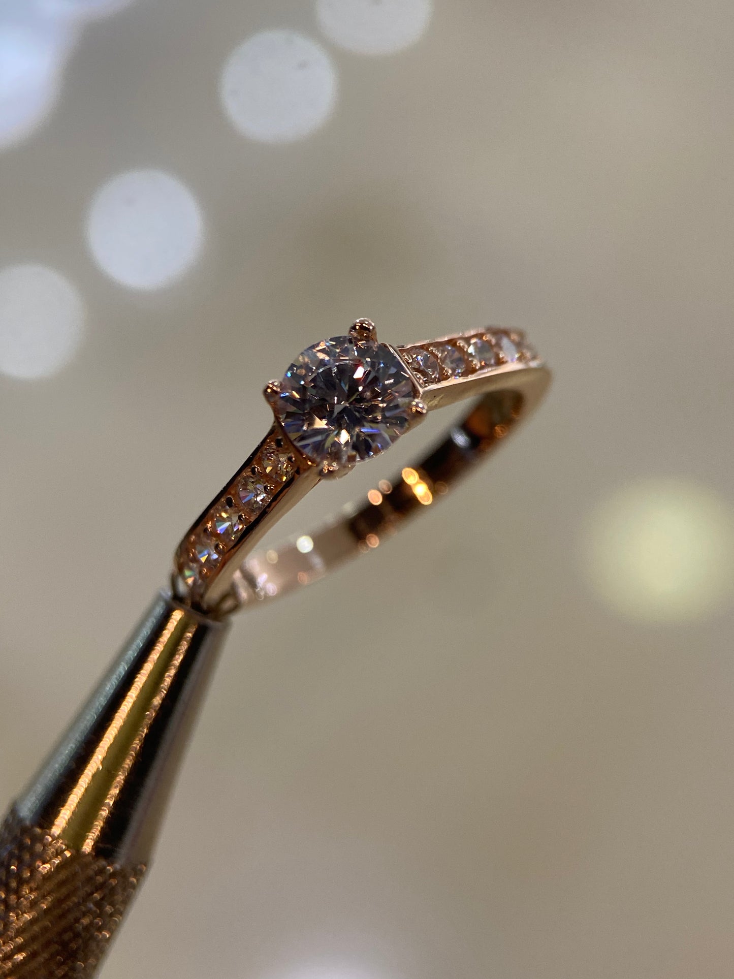 Anillo de compromiso en oro