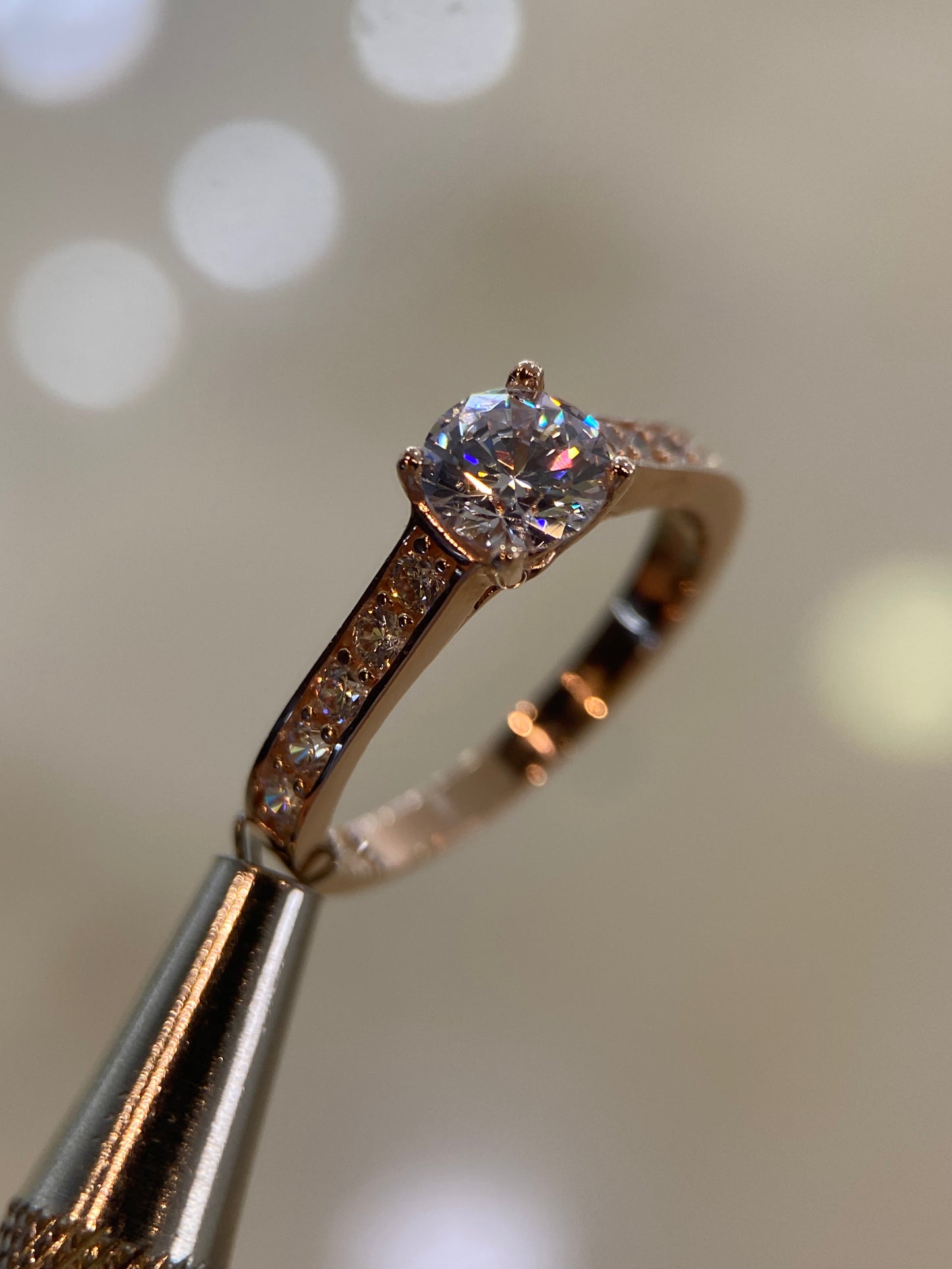 Anillo de compromiso en oro