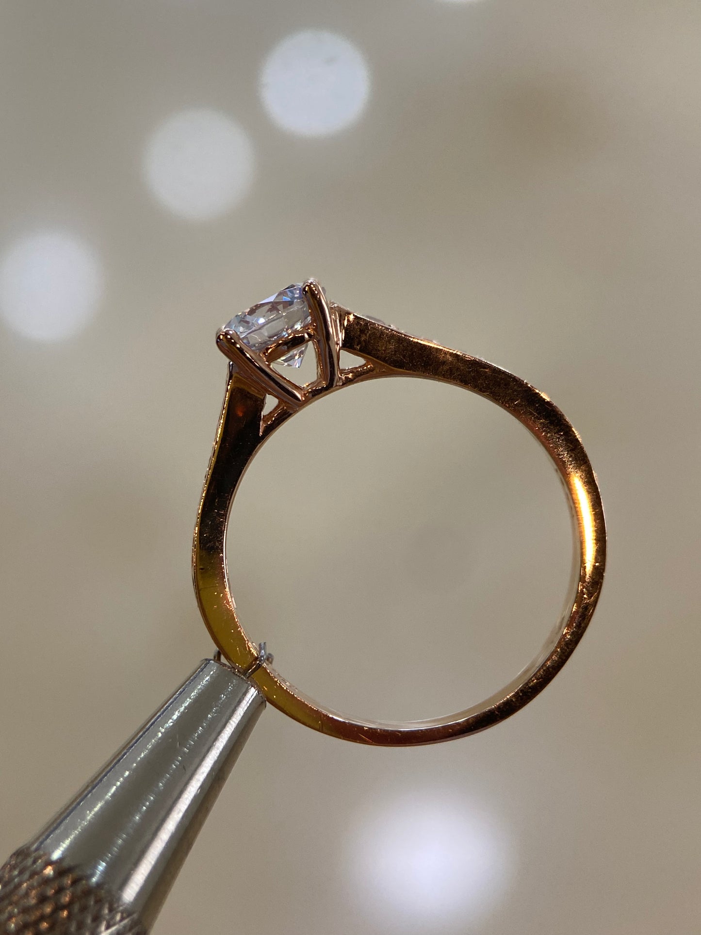 Anillo de compromiso en oro