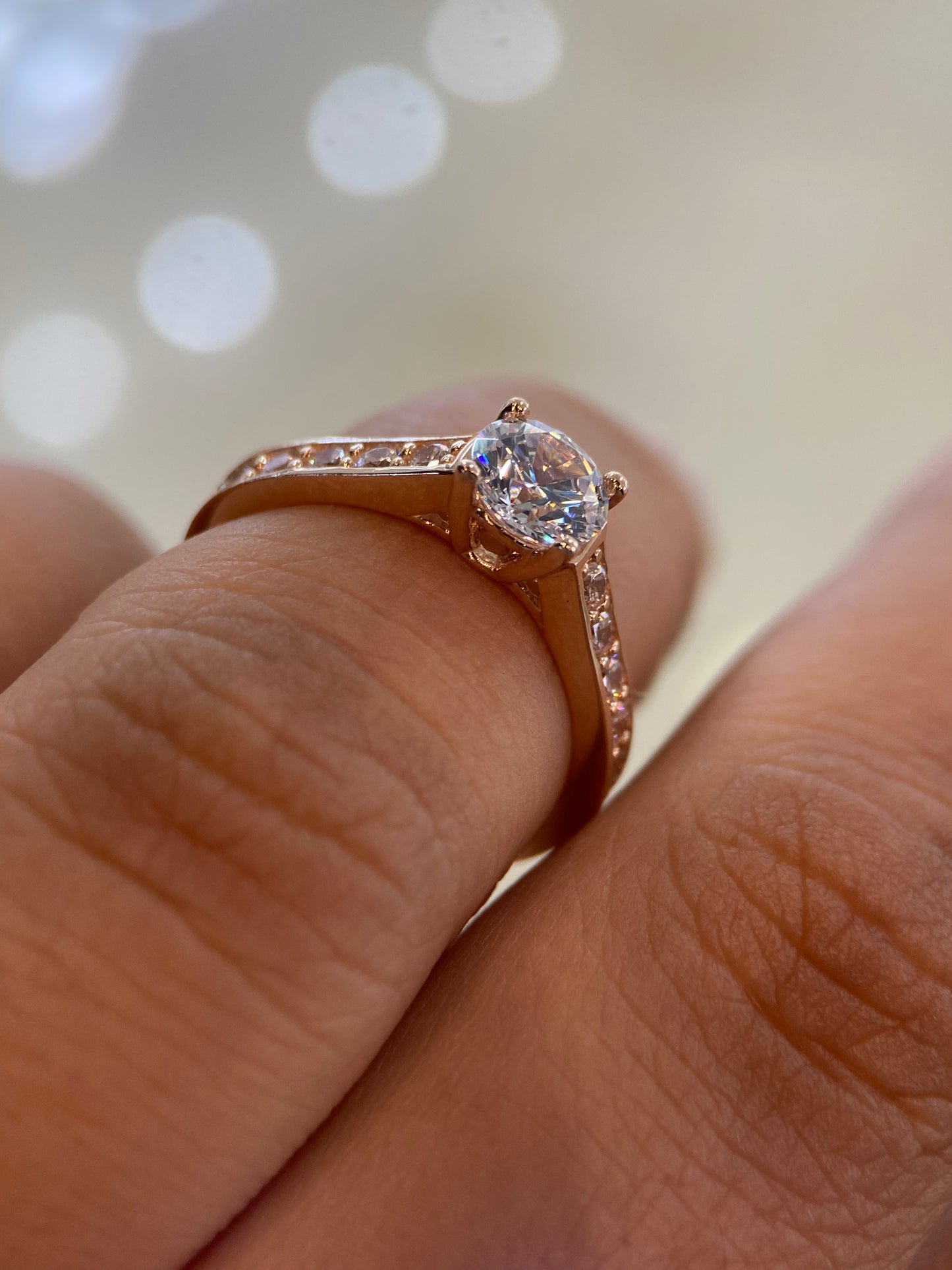 Anillo de compromiso en oro