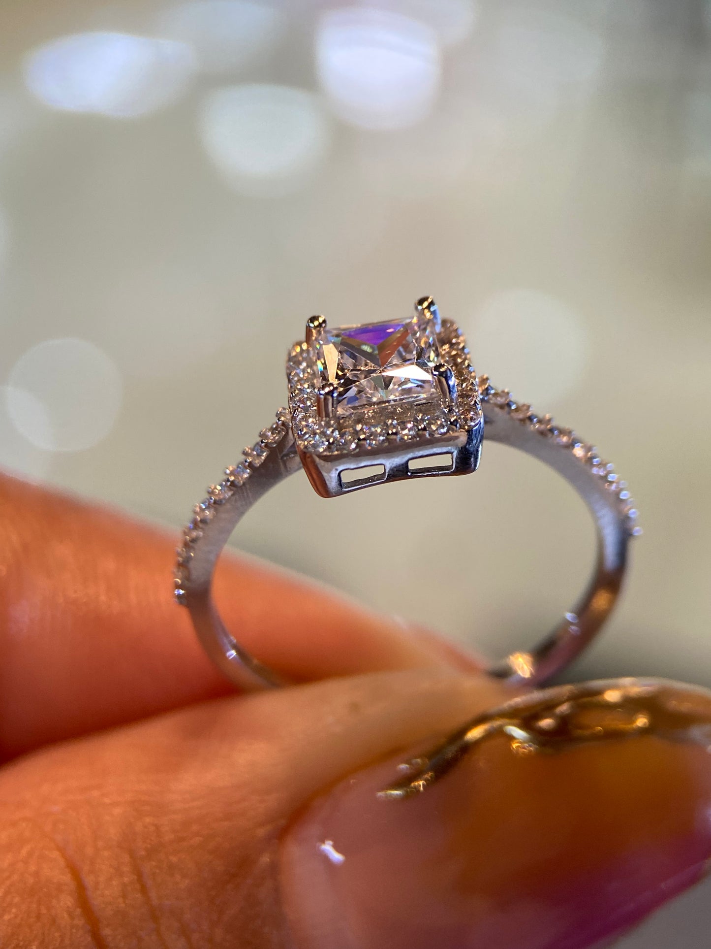 Anillo de compromiso en oro