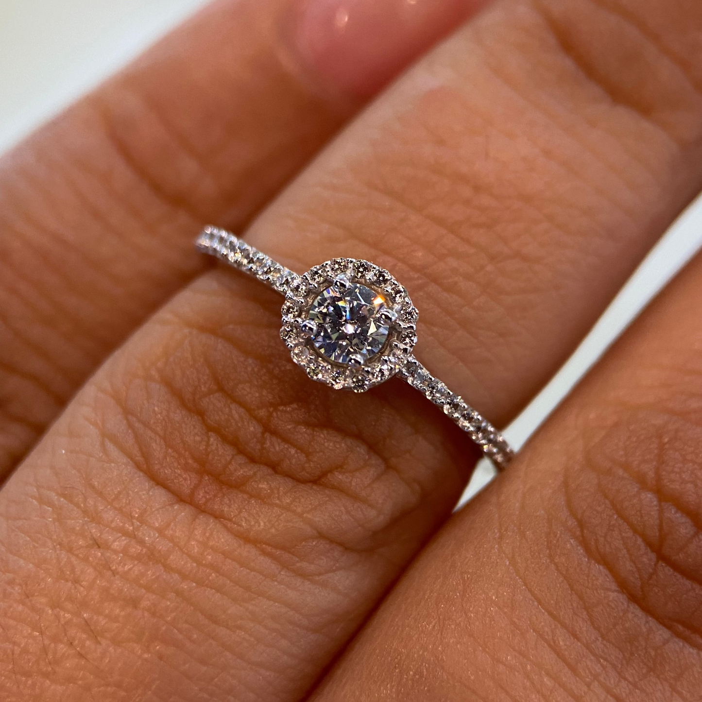 Anillo de compromiso en oro