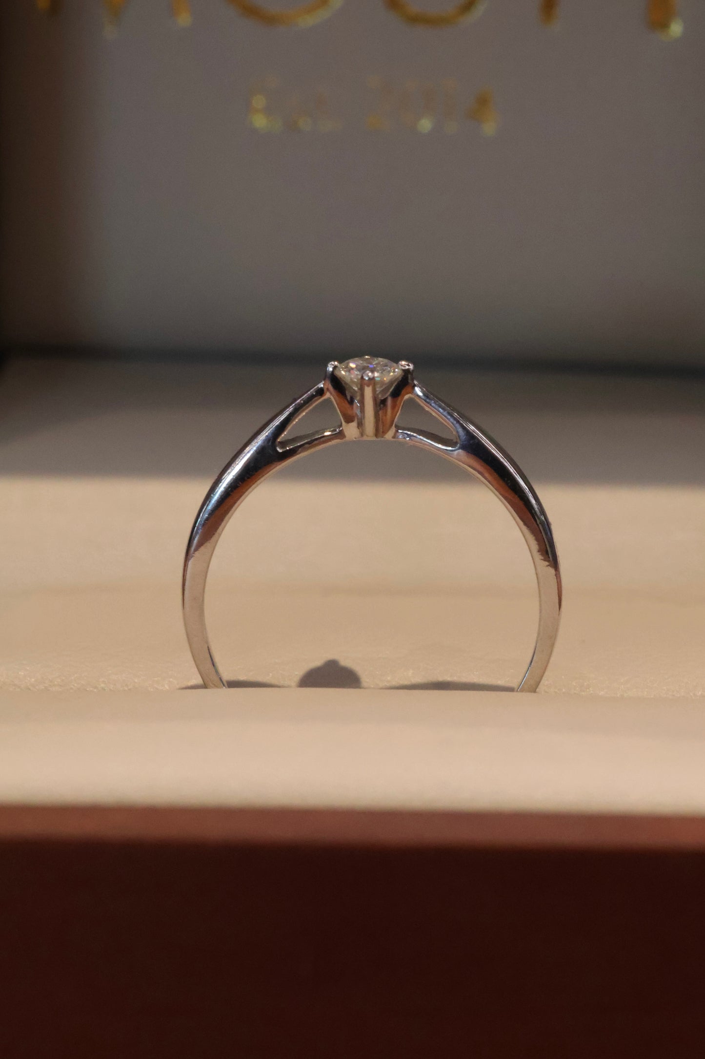 Anillo OF2165 en oro blanco 14k con diamante natural .13cts