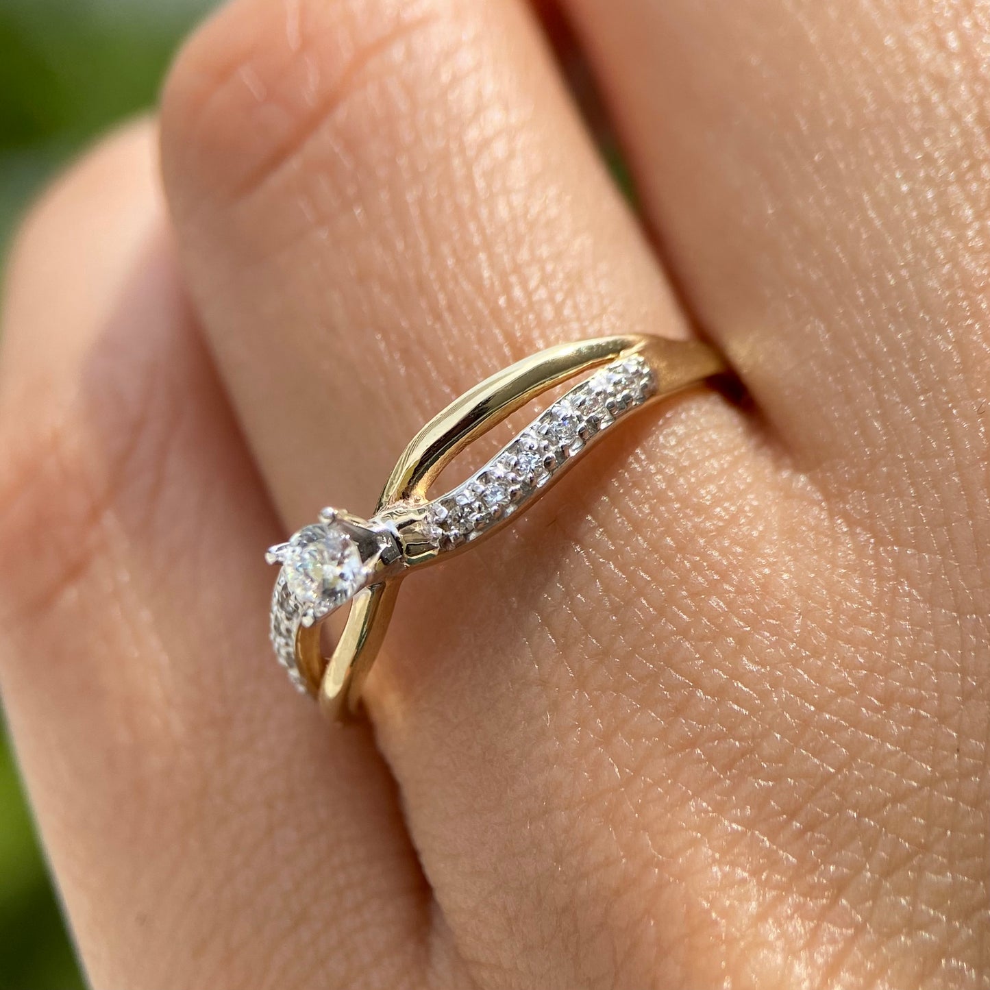 Anillo de compromiso en oro