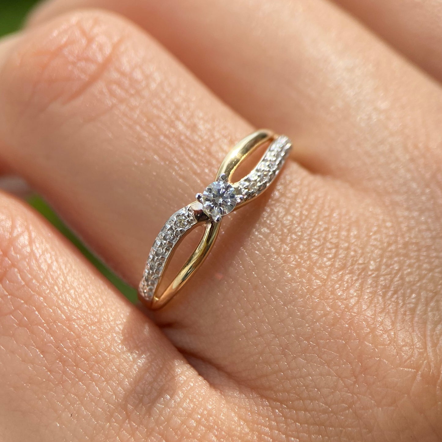 Anillo de compromiso en oro