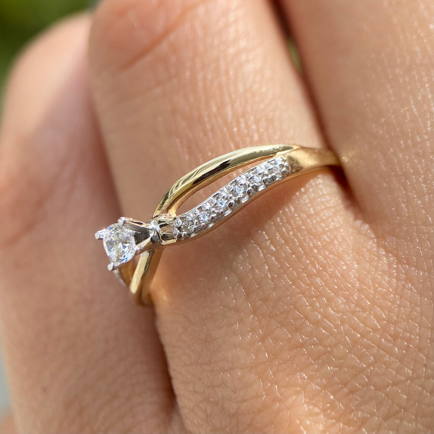 Anillo de compromiso en oro