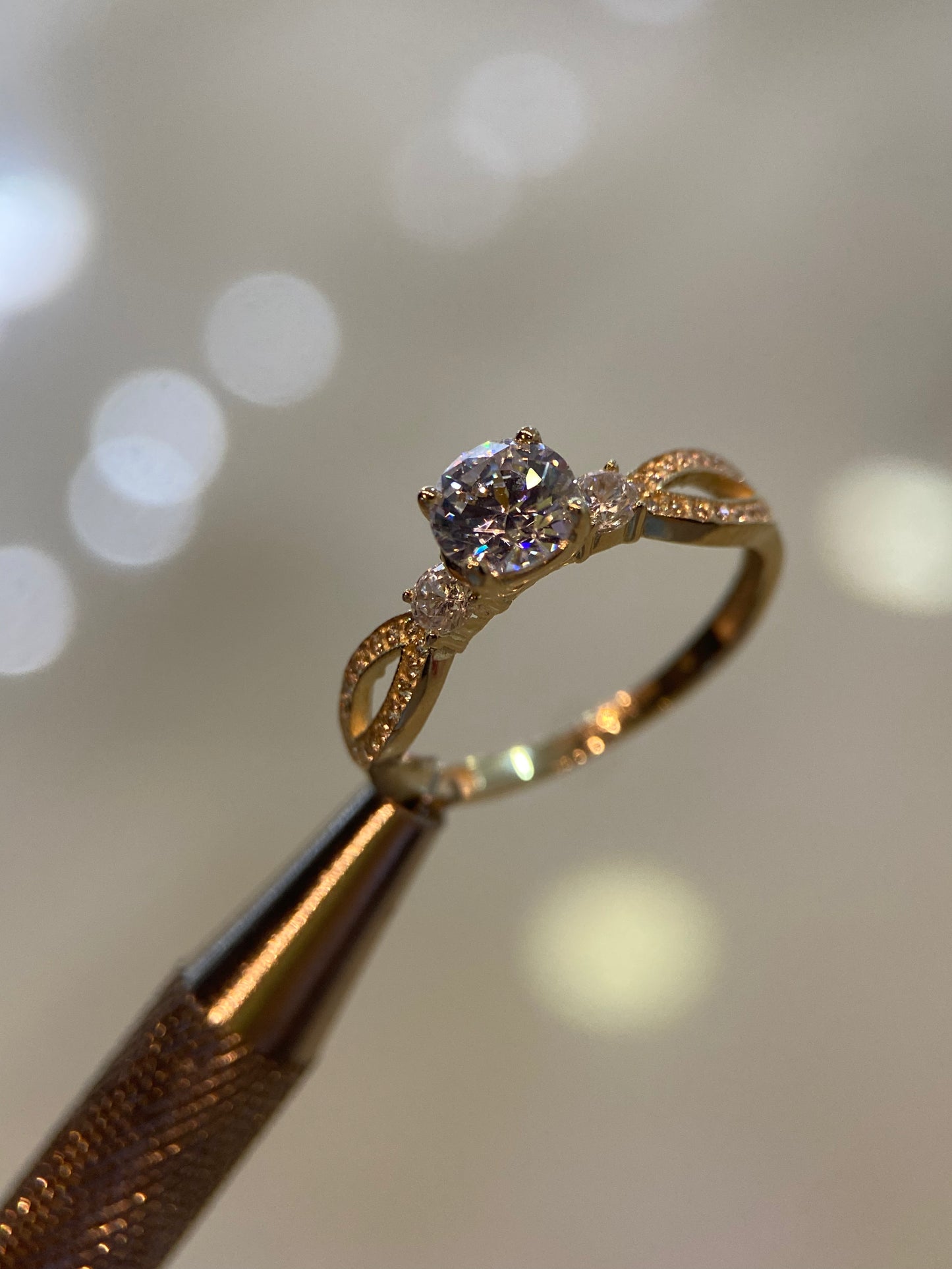Anillo de compromiso en oro