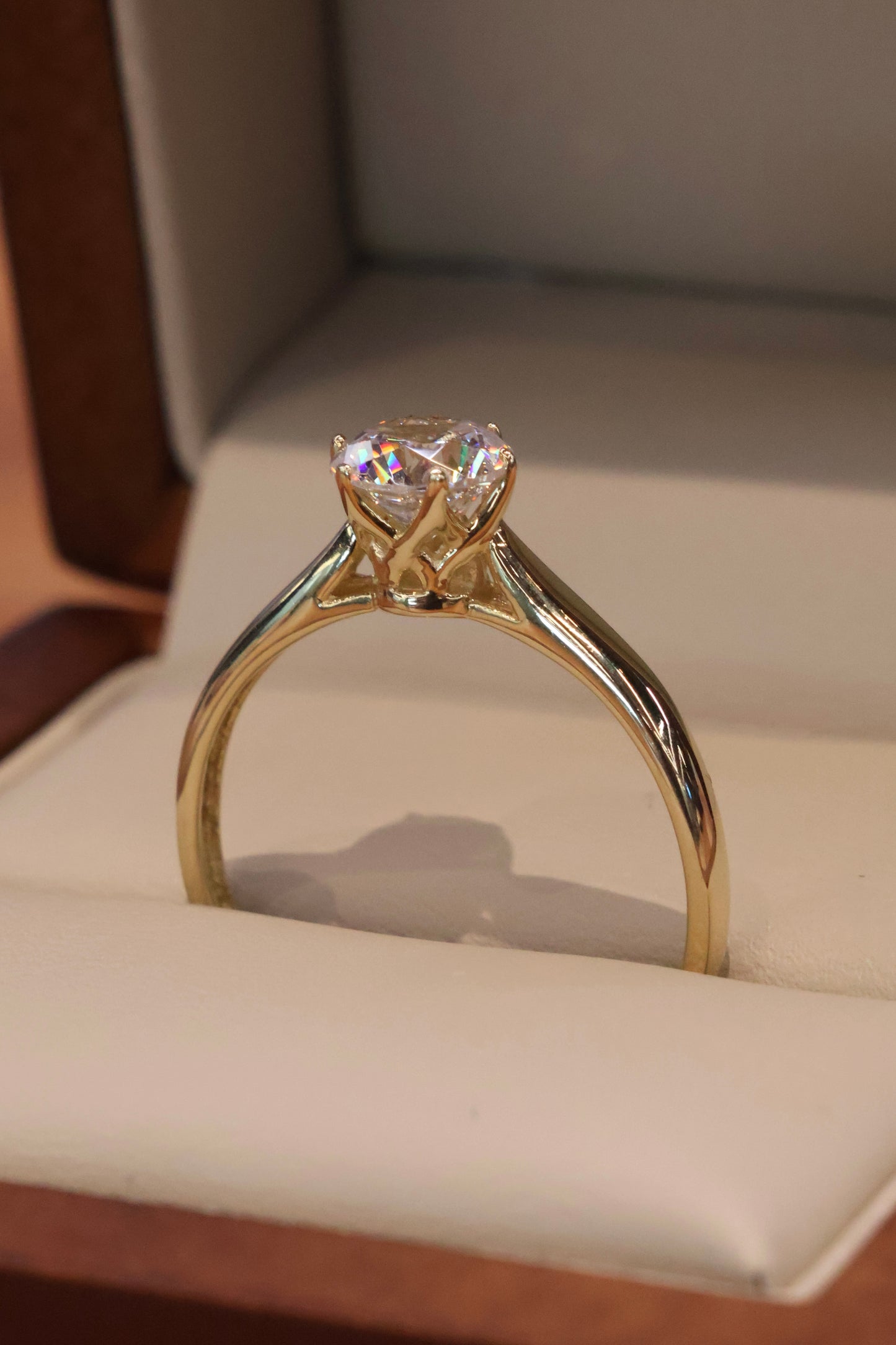 Anillo de compromiso en Oro