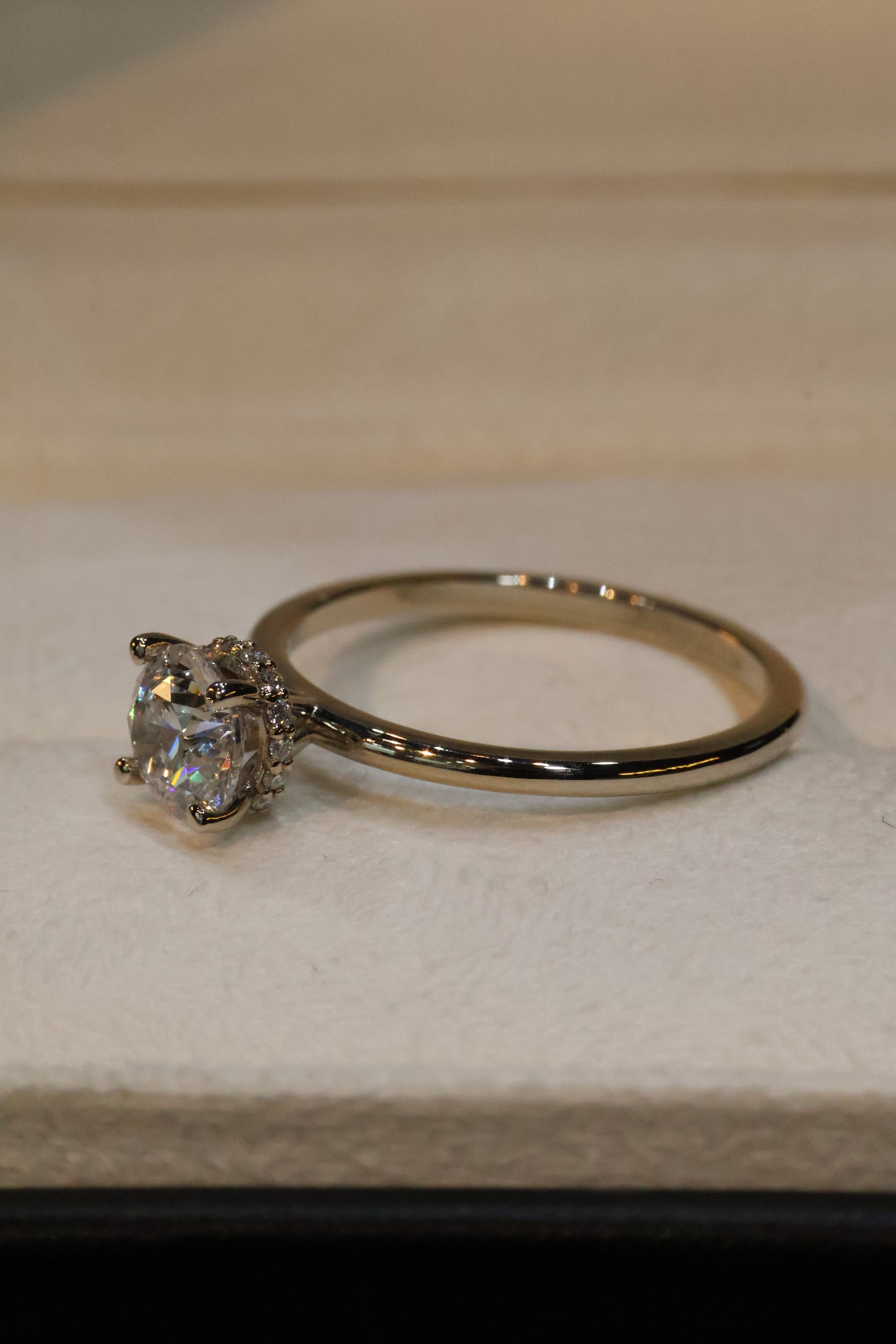 Anillo de compromiso en oro