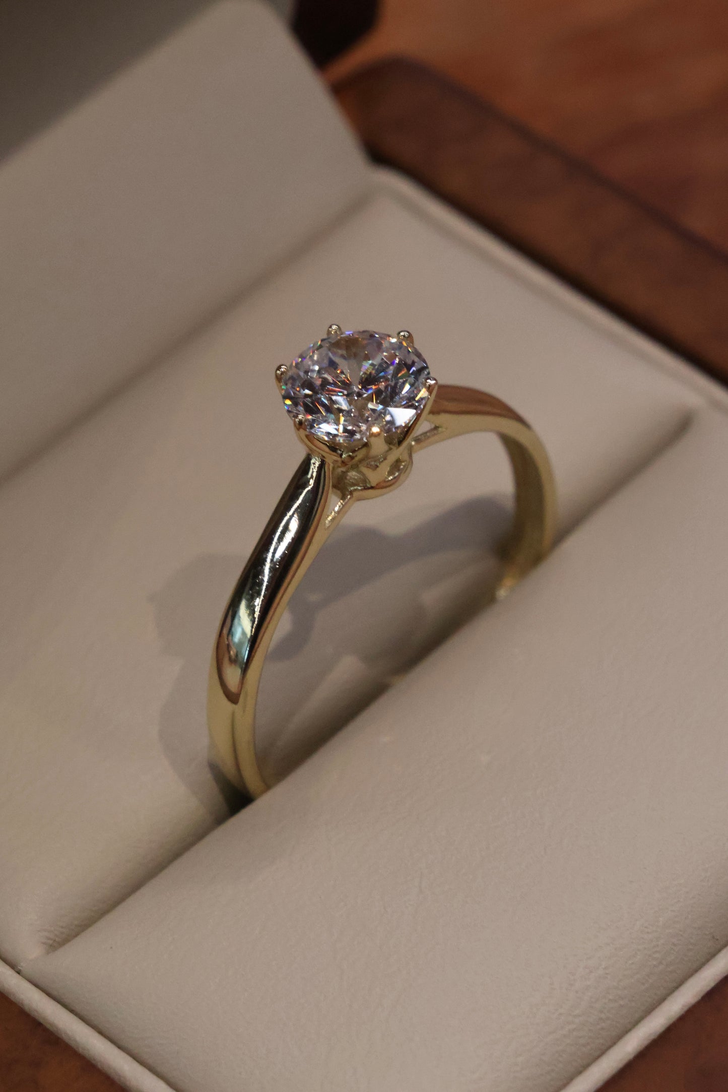 Anillo de compromiso en Oro
