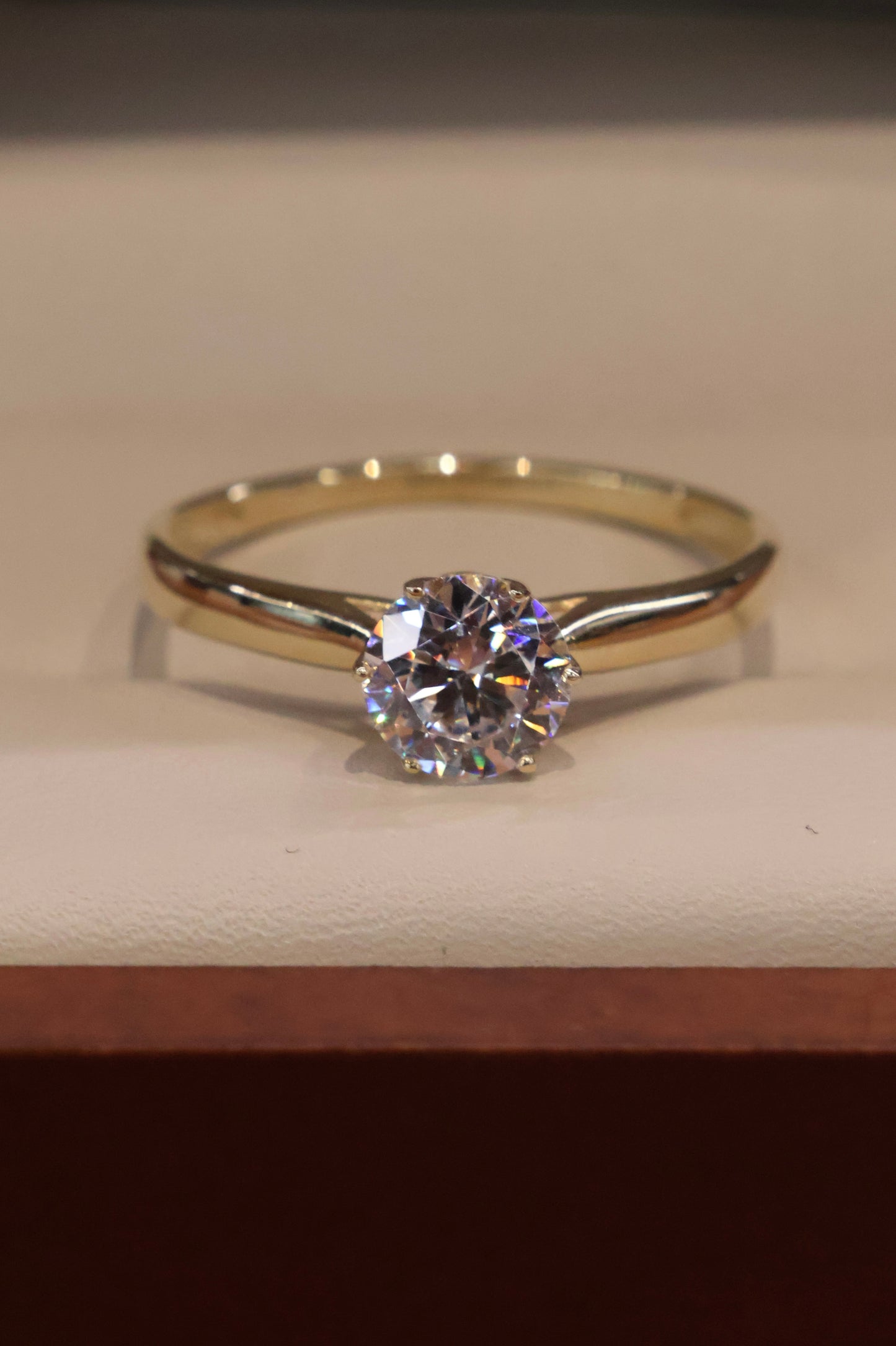 Anillo de compromiso en Oro