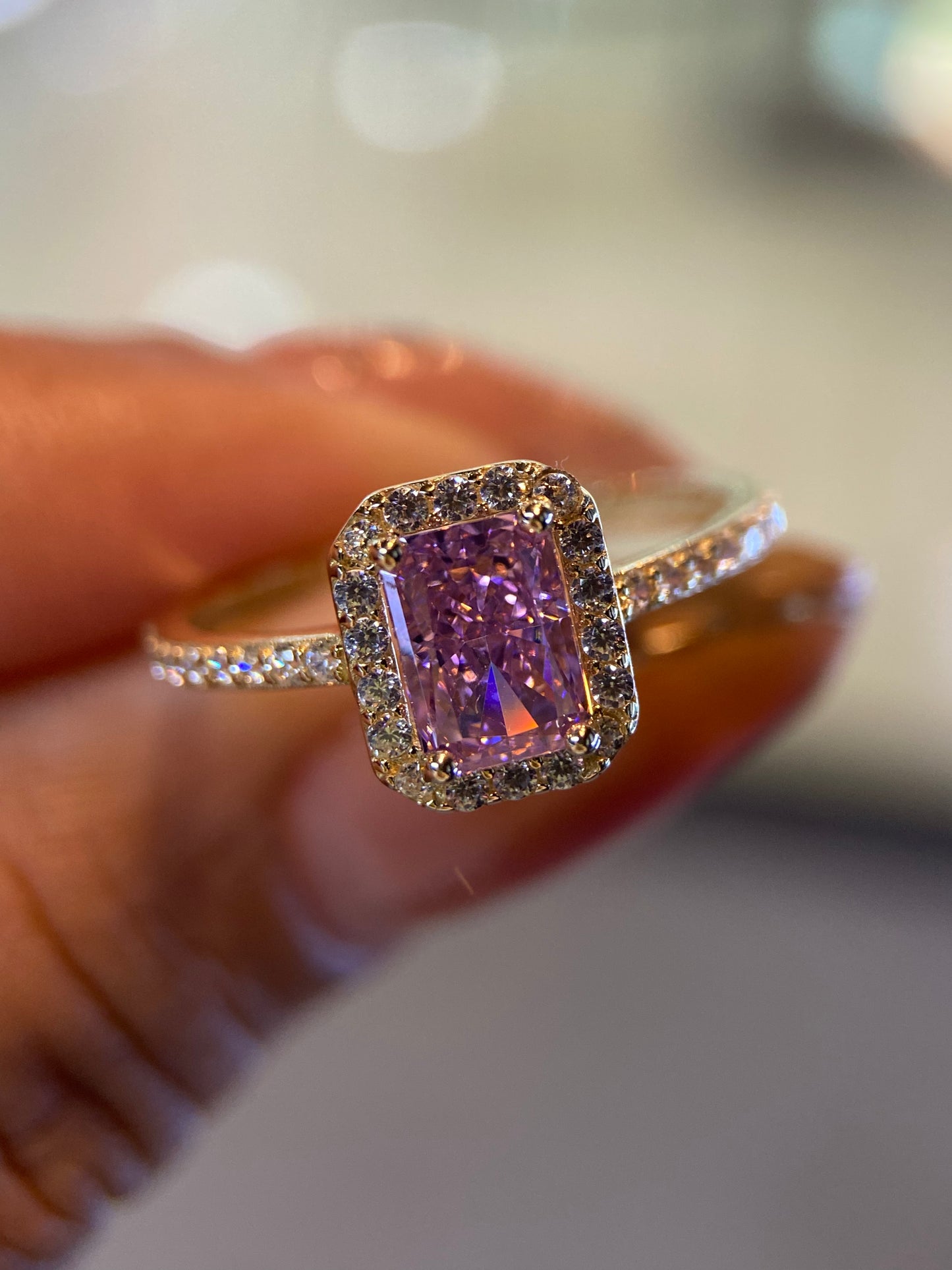 Anillo de compromiso en oro