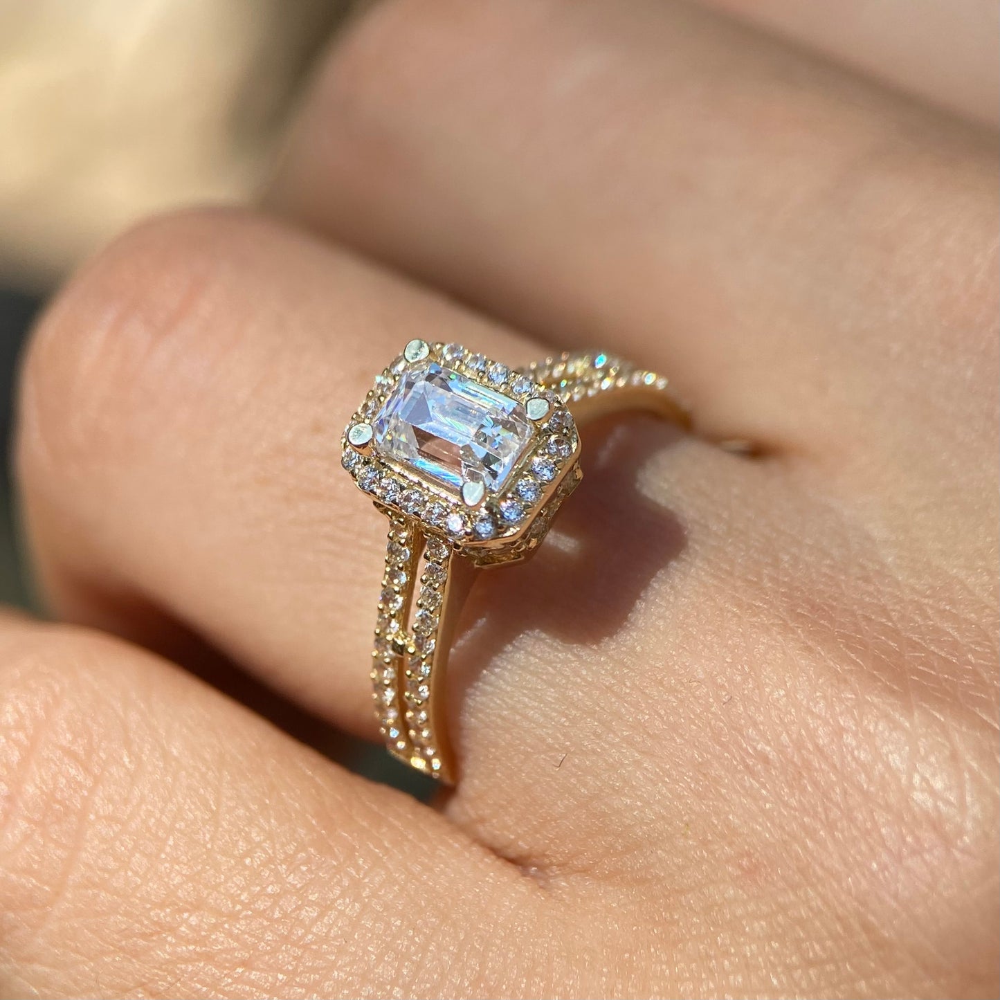 Anillo de compromiso en oro