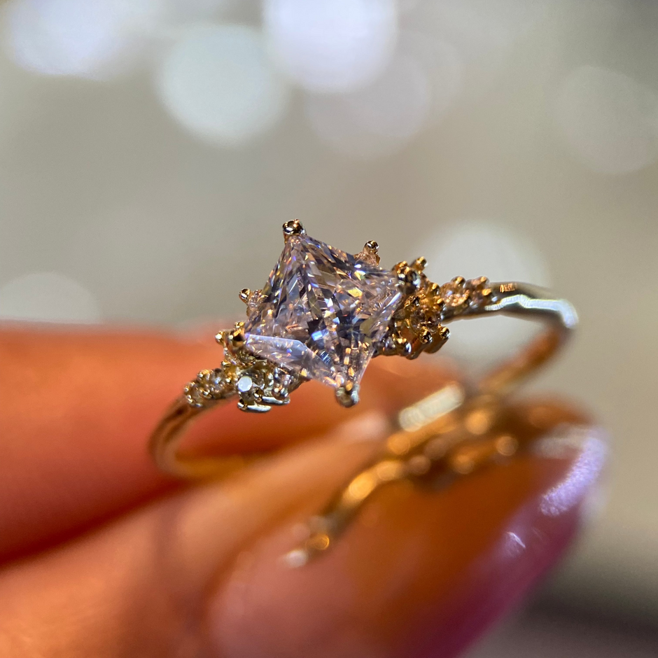 Anillo de compromiso en oro