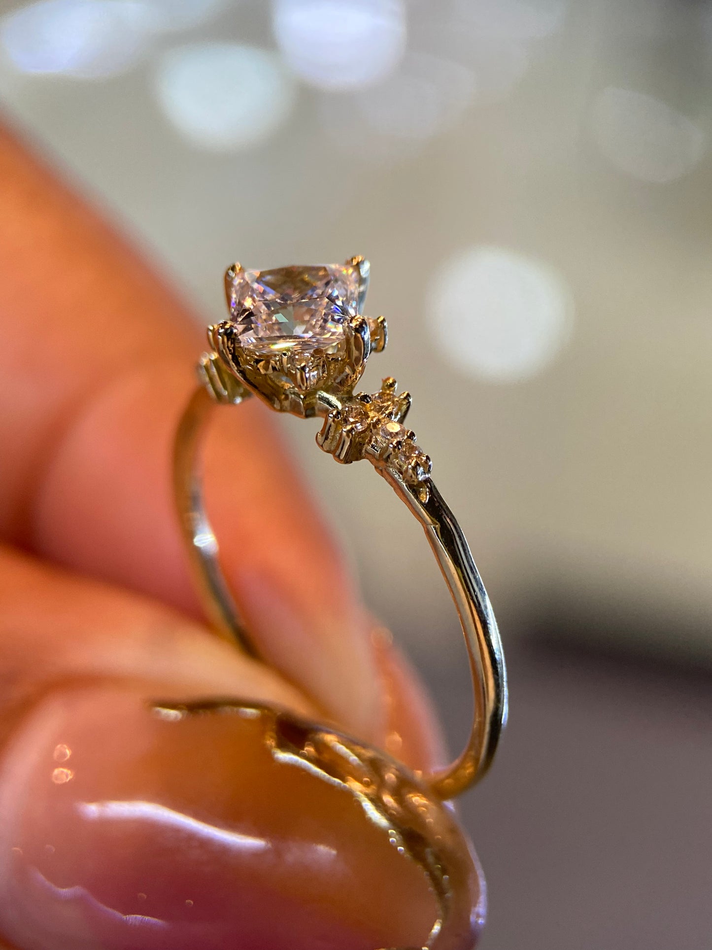 Anillo de compromiso en oro
