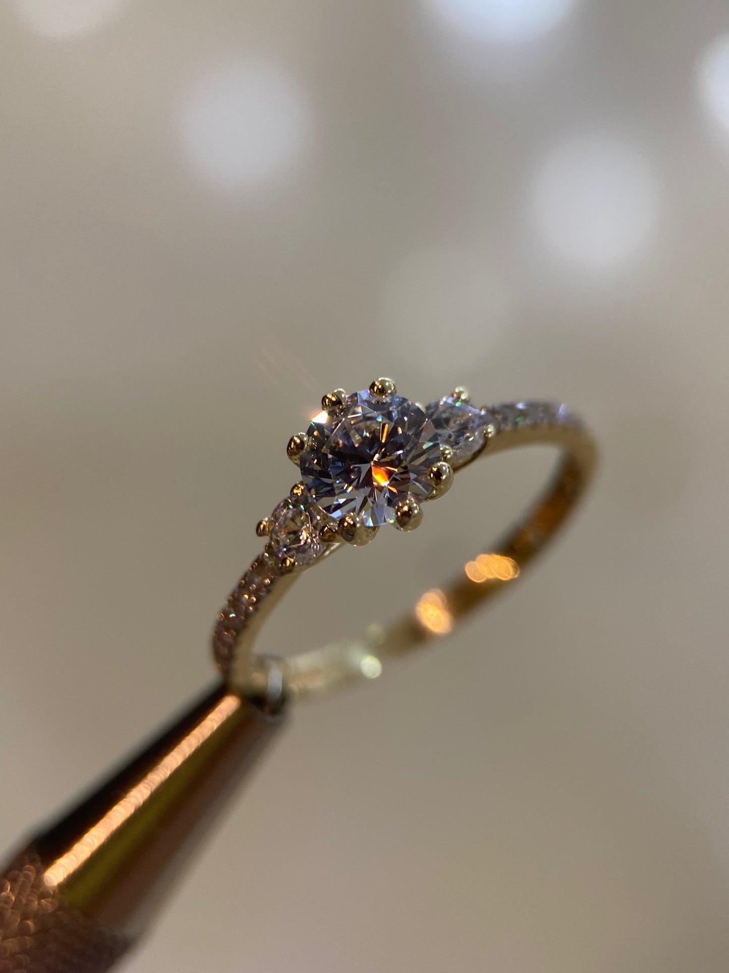 Anillo de compromiso en oro