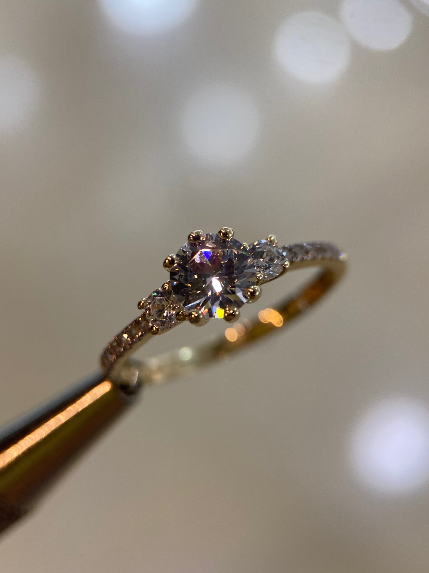 Anillo de compromiso en oro