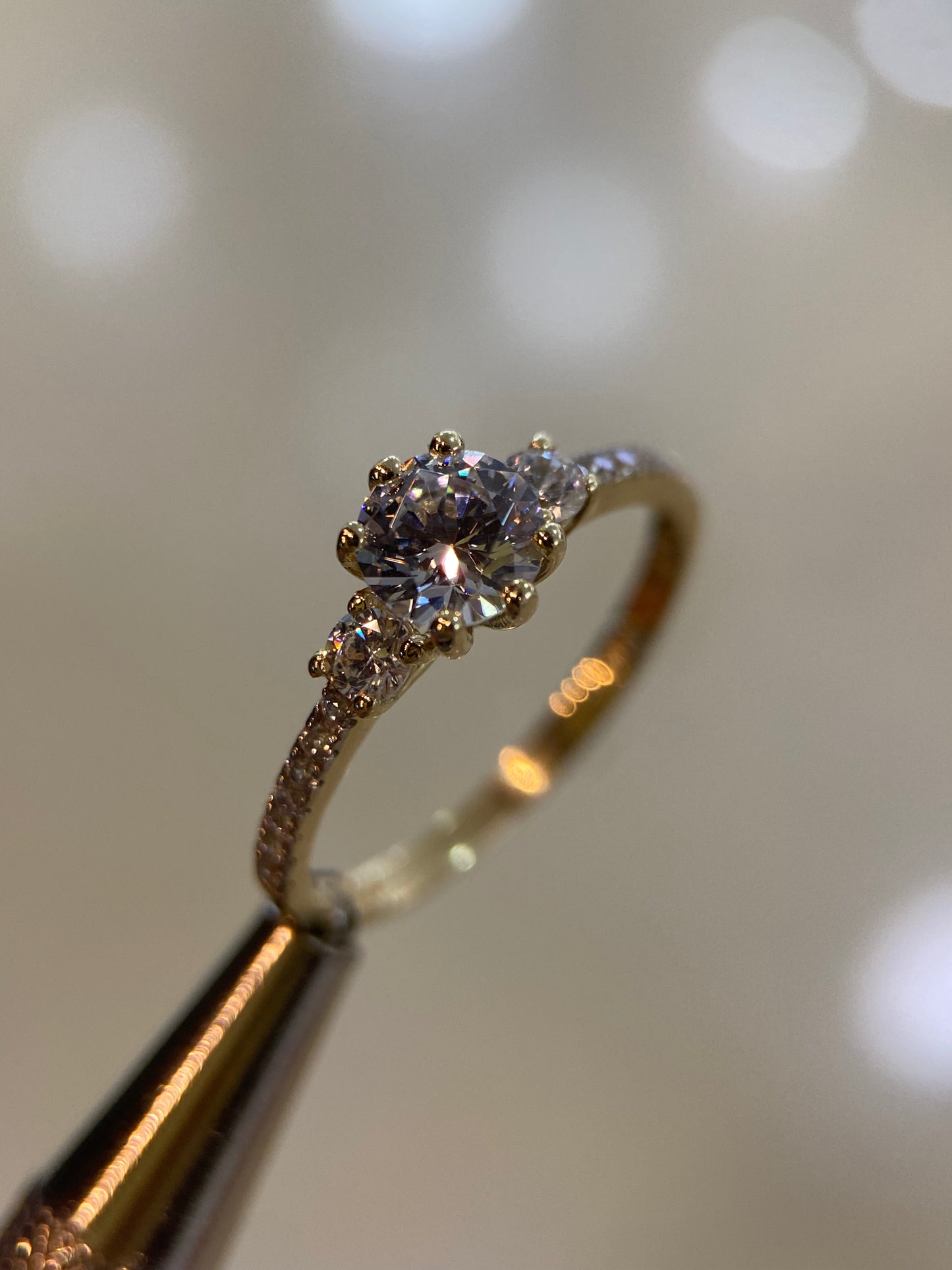 Anillo de compromiso en oro
