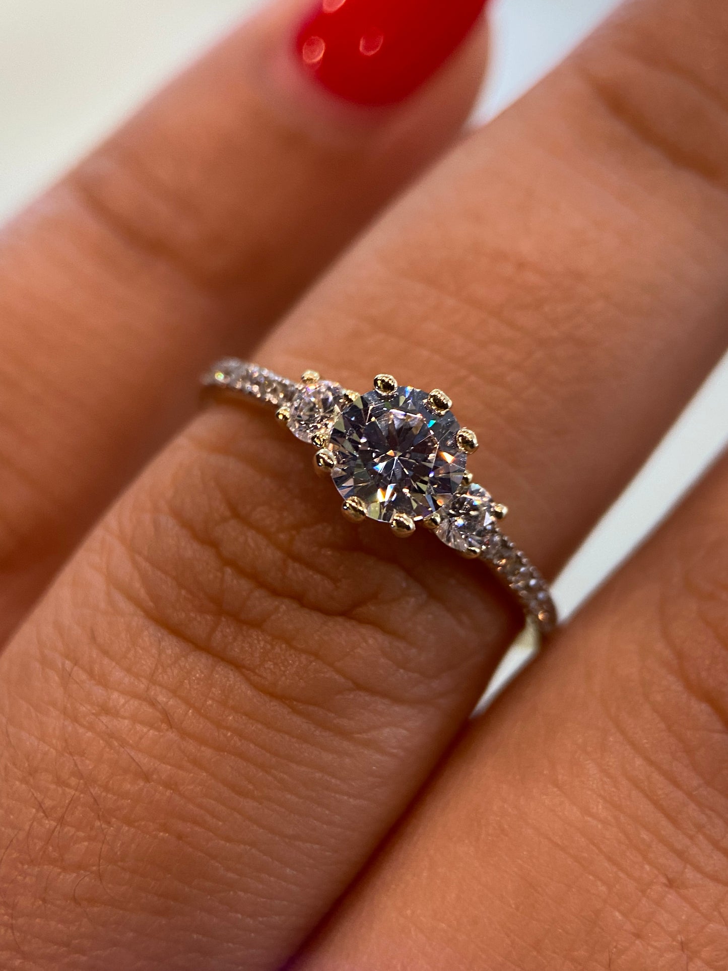 Anillo de compromiso en oro
