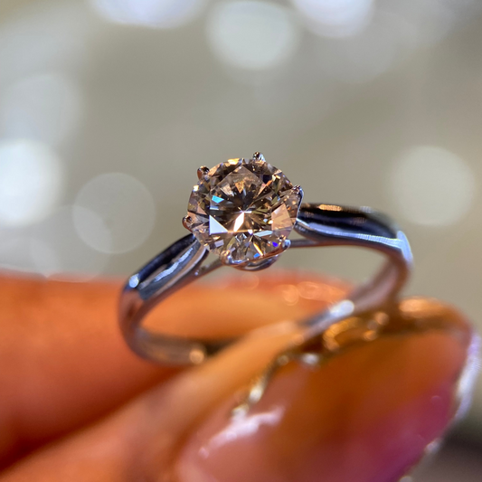 Anillo en Oro Blanco de 14k con Diamante de laboratorio 1.0cts IGI Cod: 15170