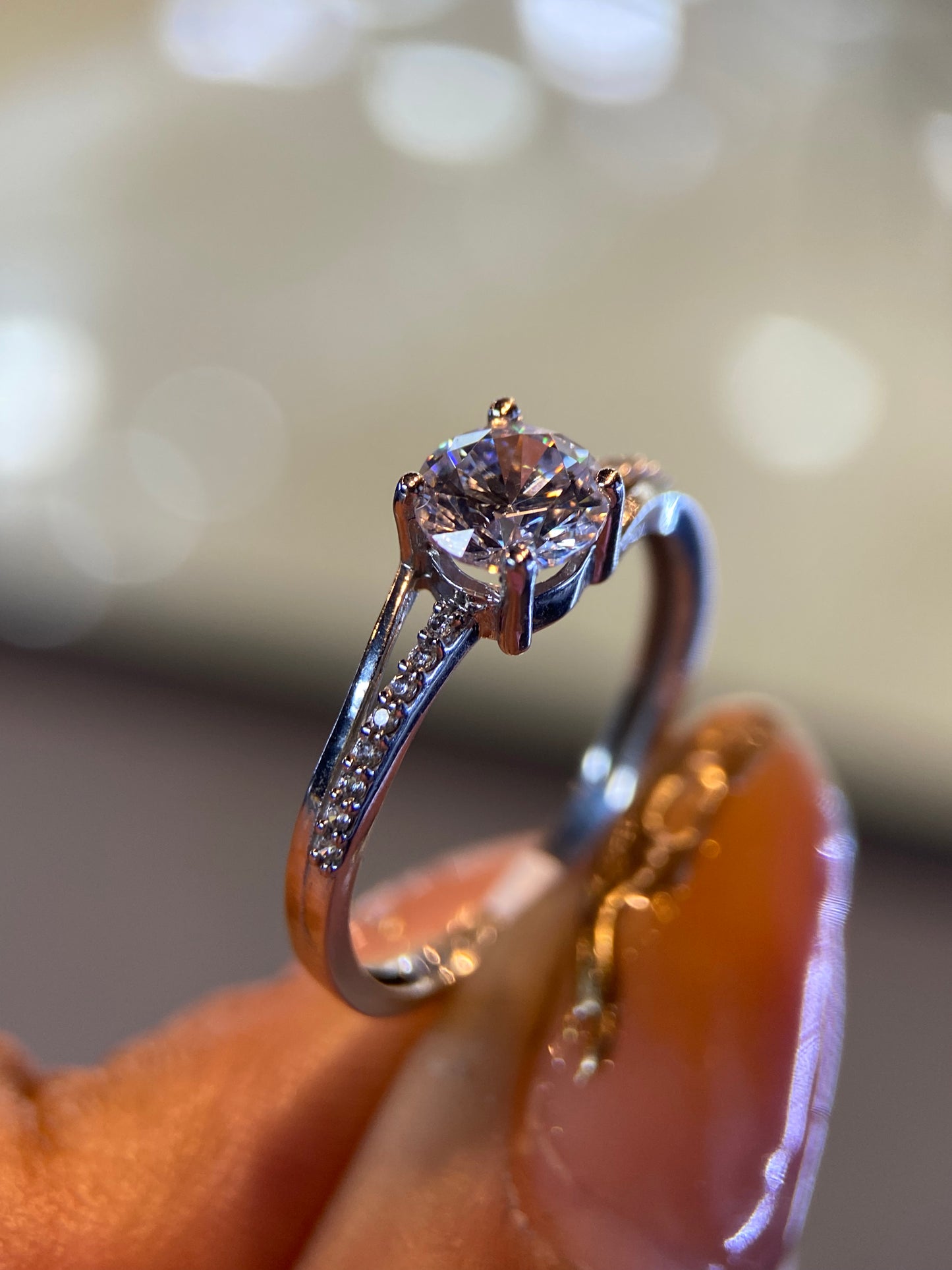 Anillo de compromiso en oro