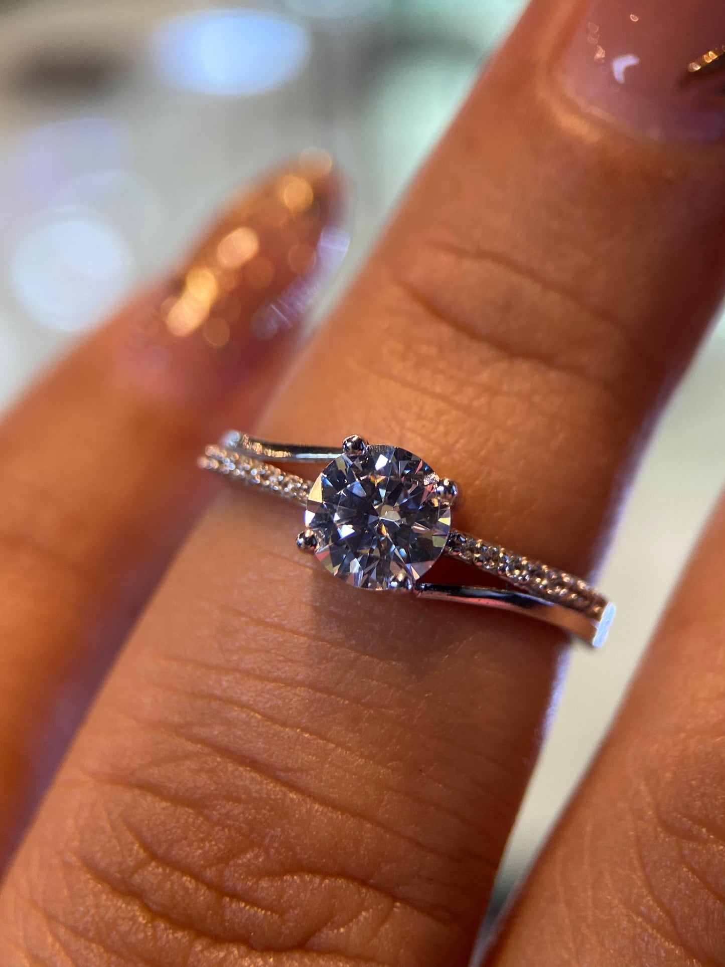 Anillo de compromiso en oro