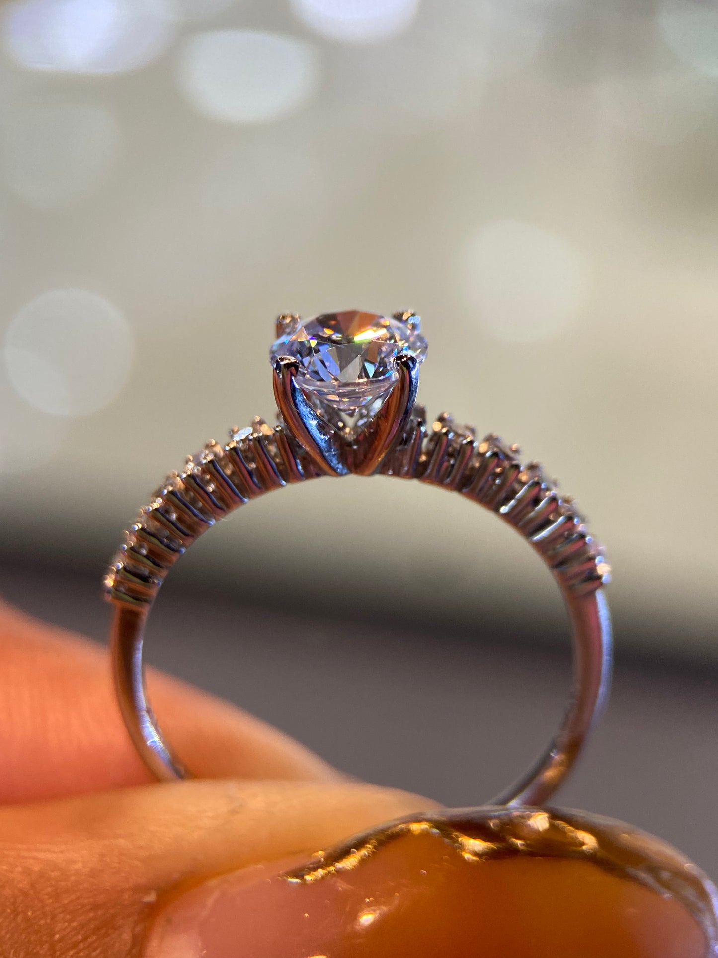 Anillo de compromiso en oro