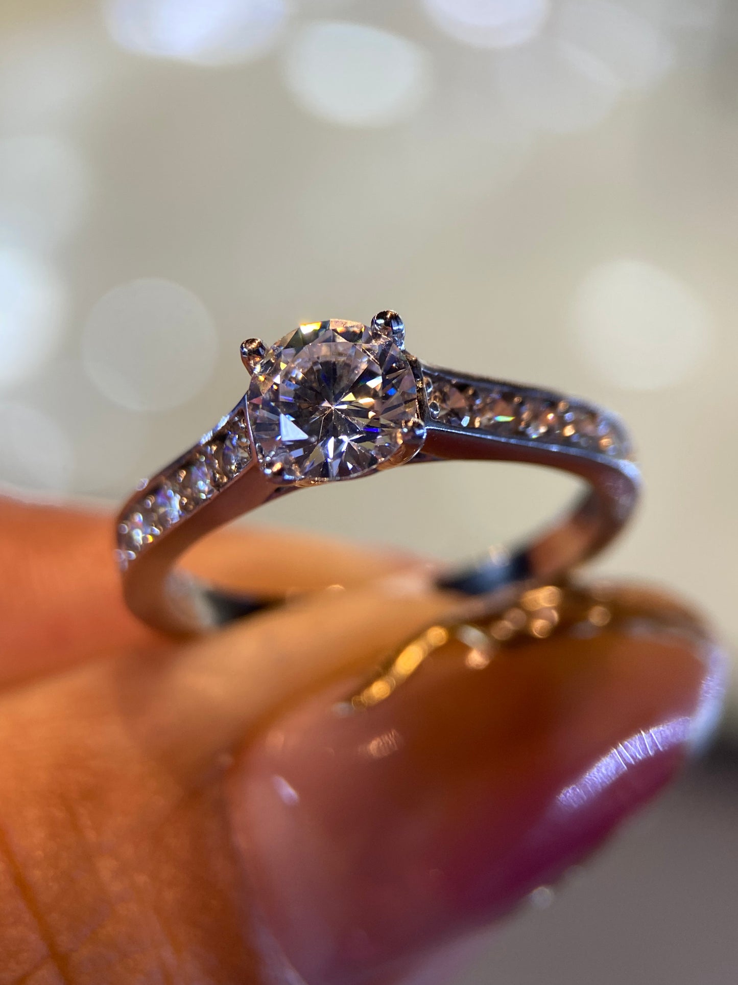Anillo de compromiso en oro