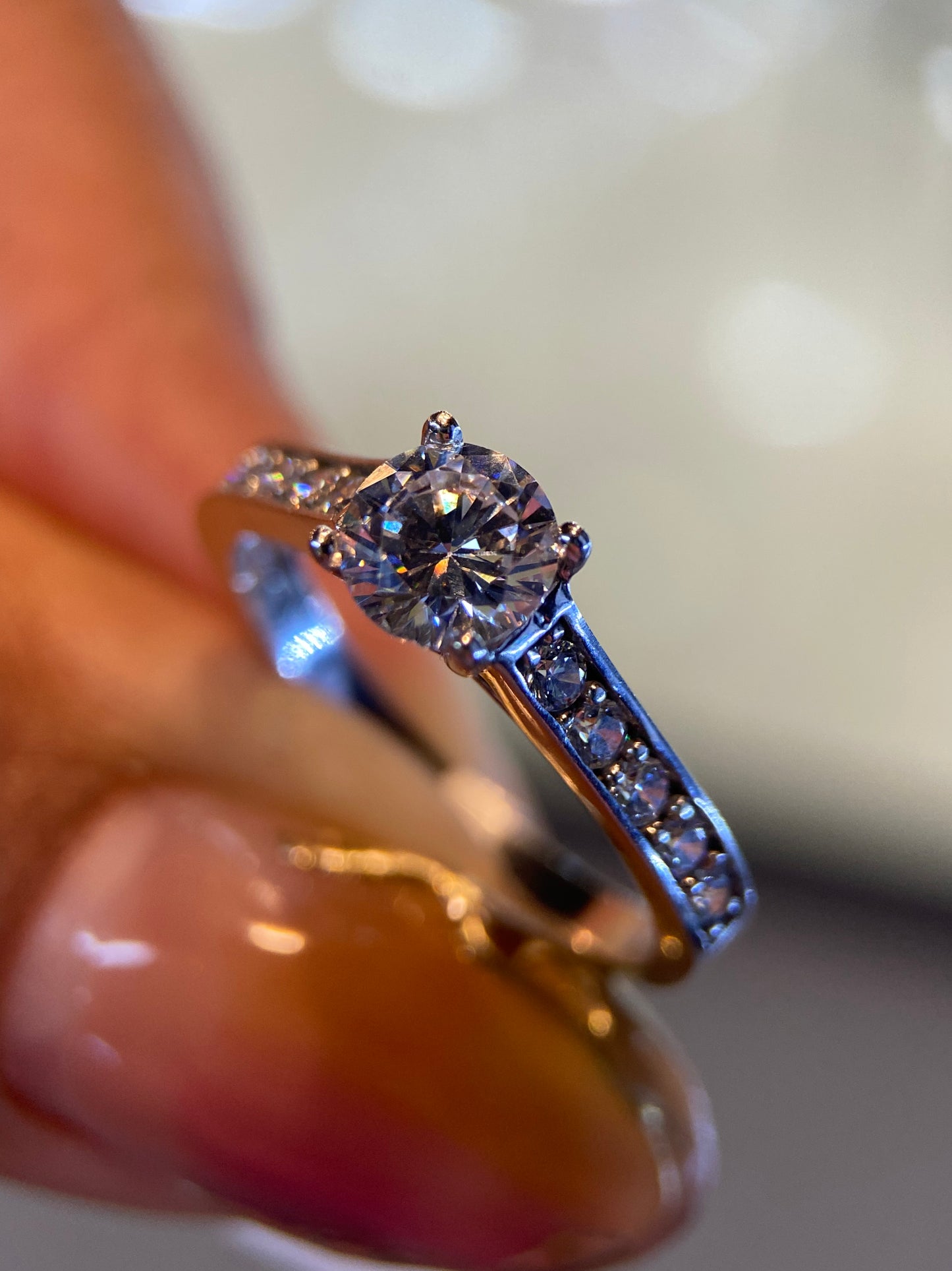 Anillo de compromiso en oro