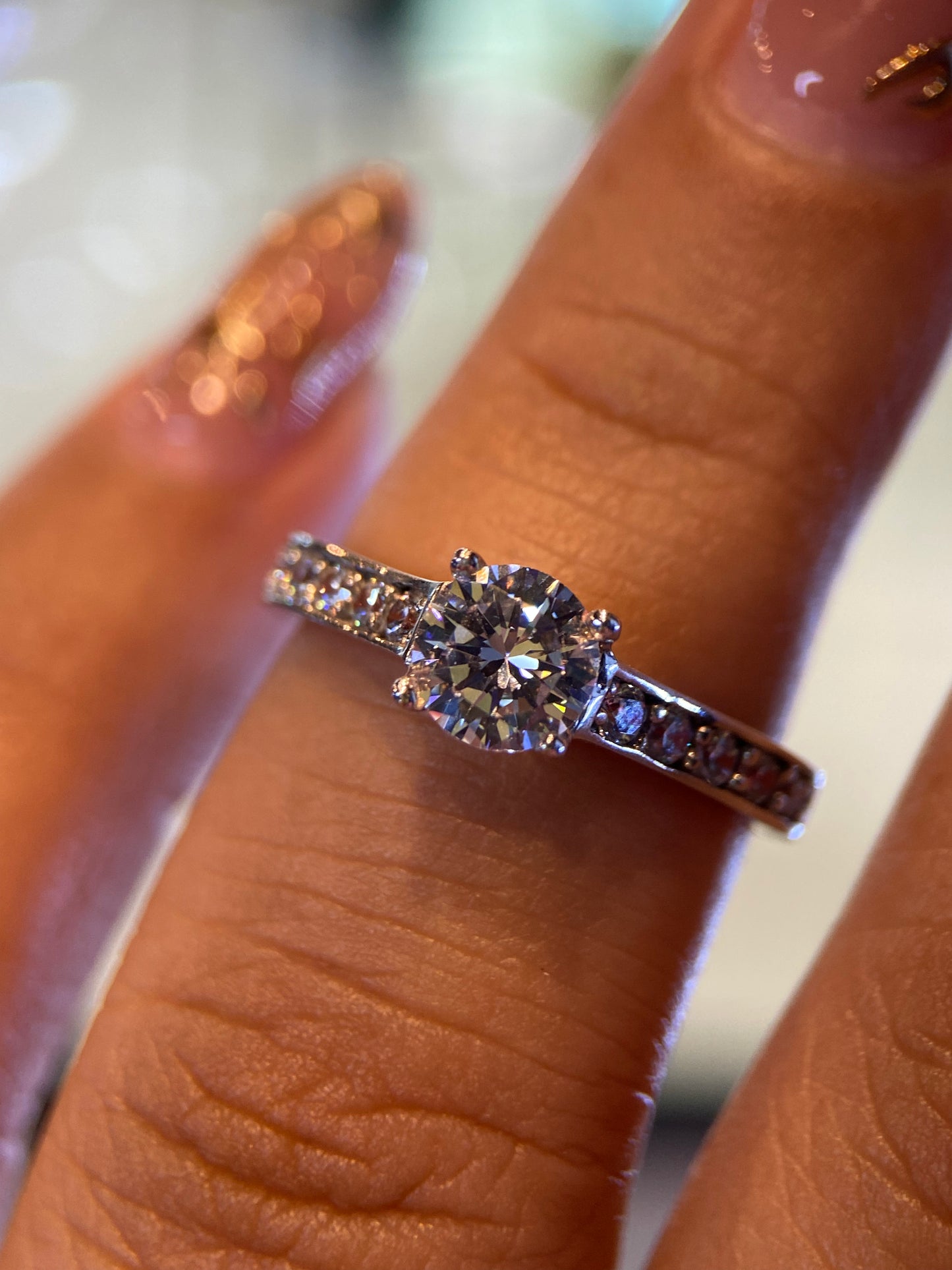 Anillo de compromiso en oro
