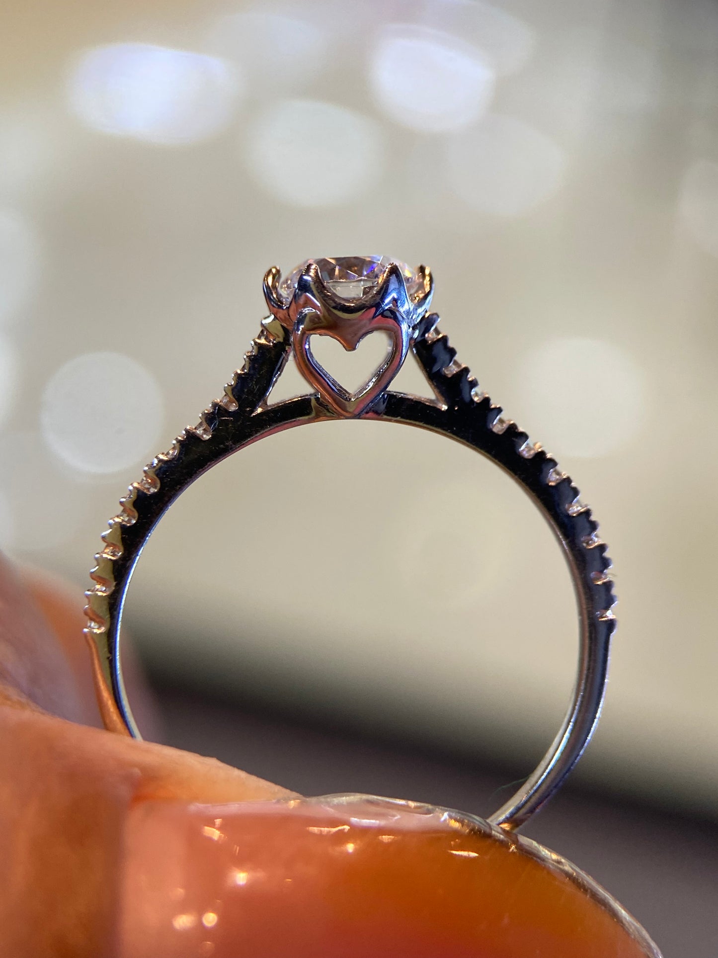 Anillo de compromiso en oro