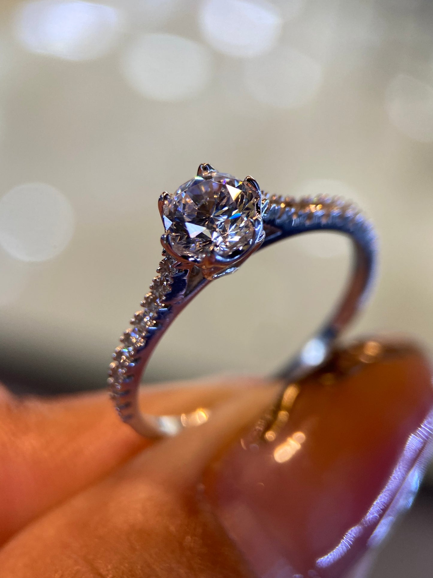 Anillo de compromiso en oro