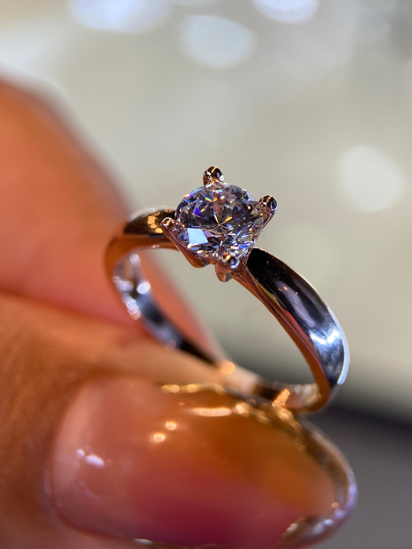 Anillo de compromiso en oro