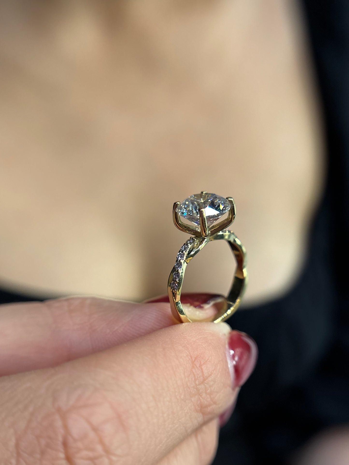 Anillo de compromiso en Oro