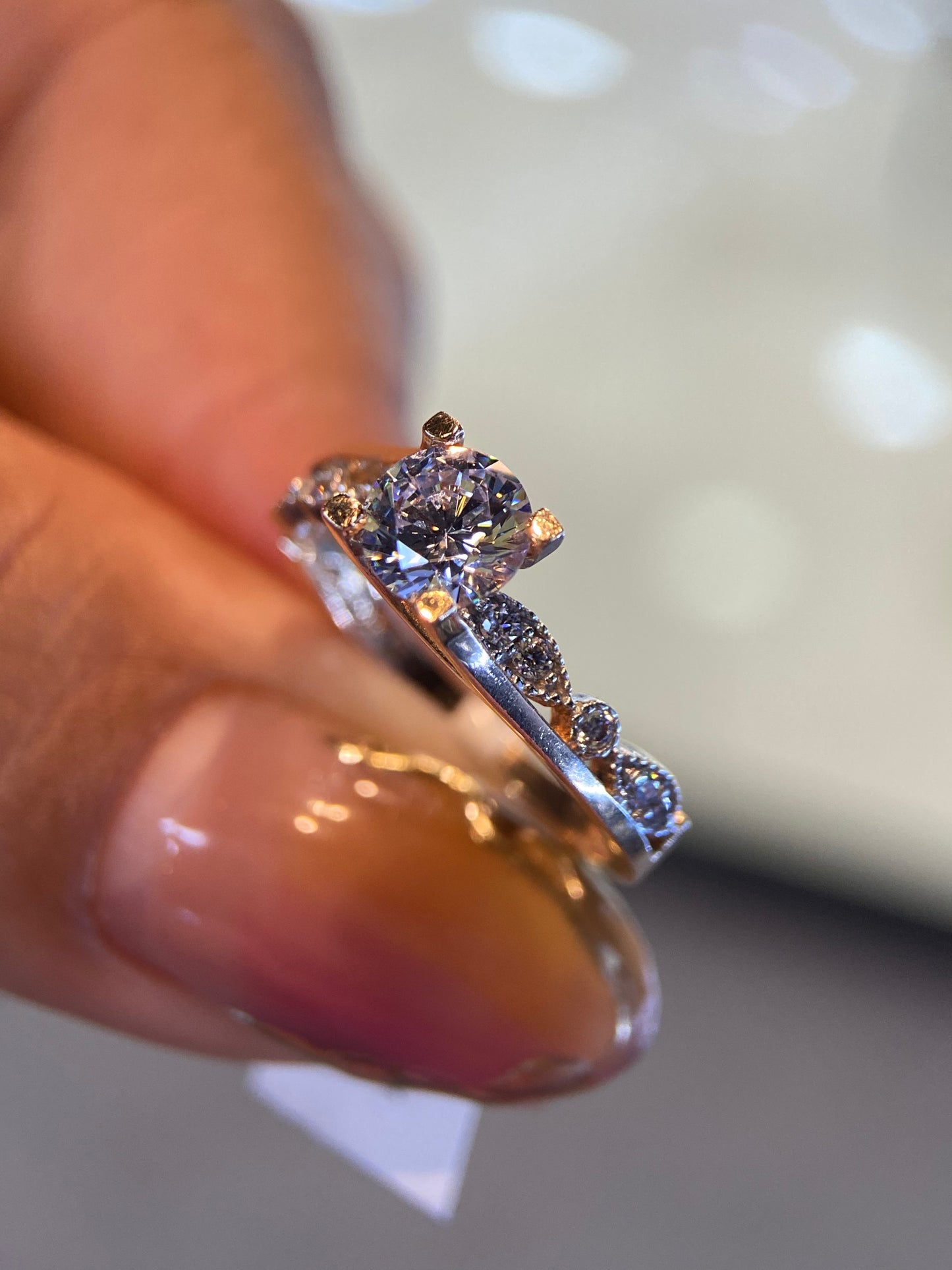 Anillo de compromiso en oro