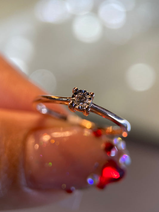 Anillo en Oro Rosa 14k con Diamante Natural .06cts Mod: OF2058
