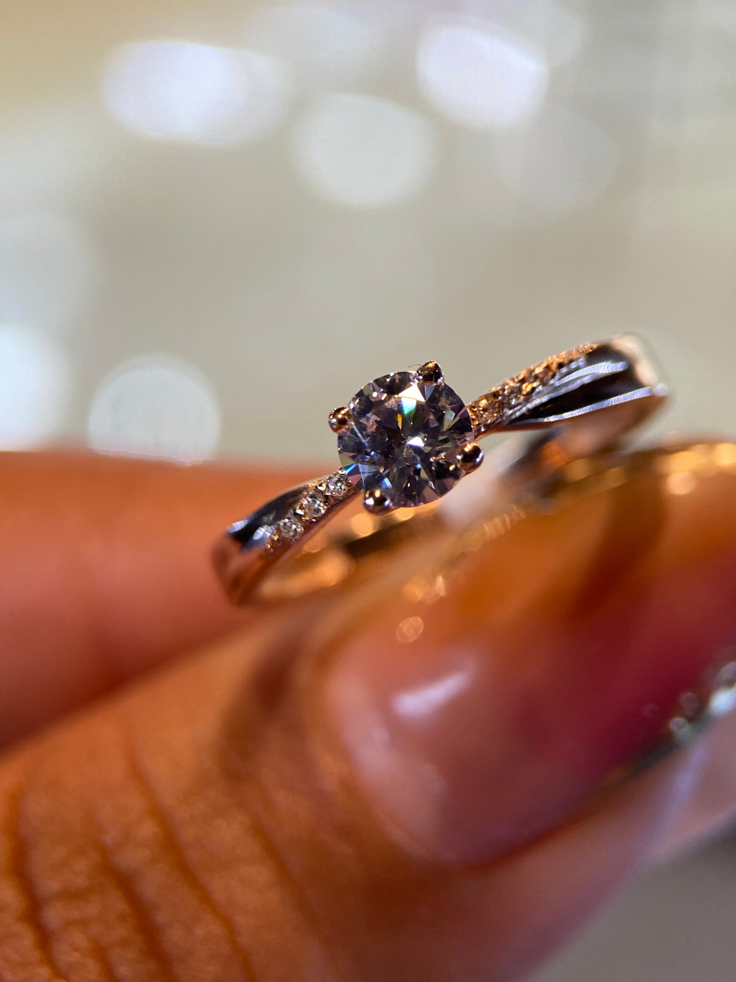 Anillo de compromiso en oro