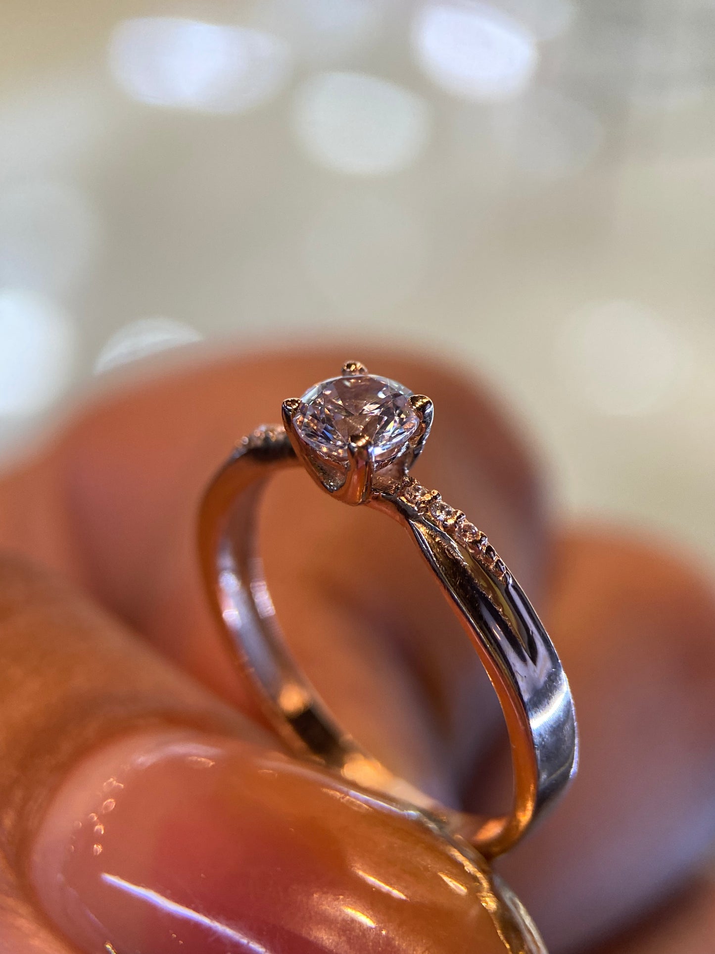 Anillo de compromiso en oro