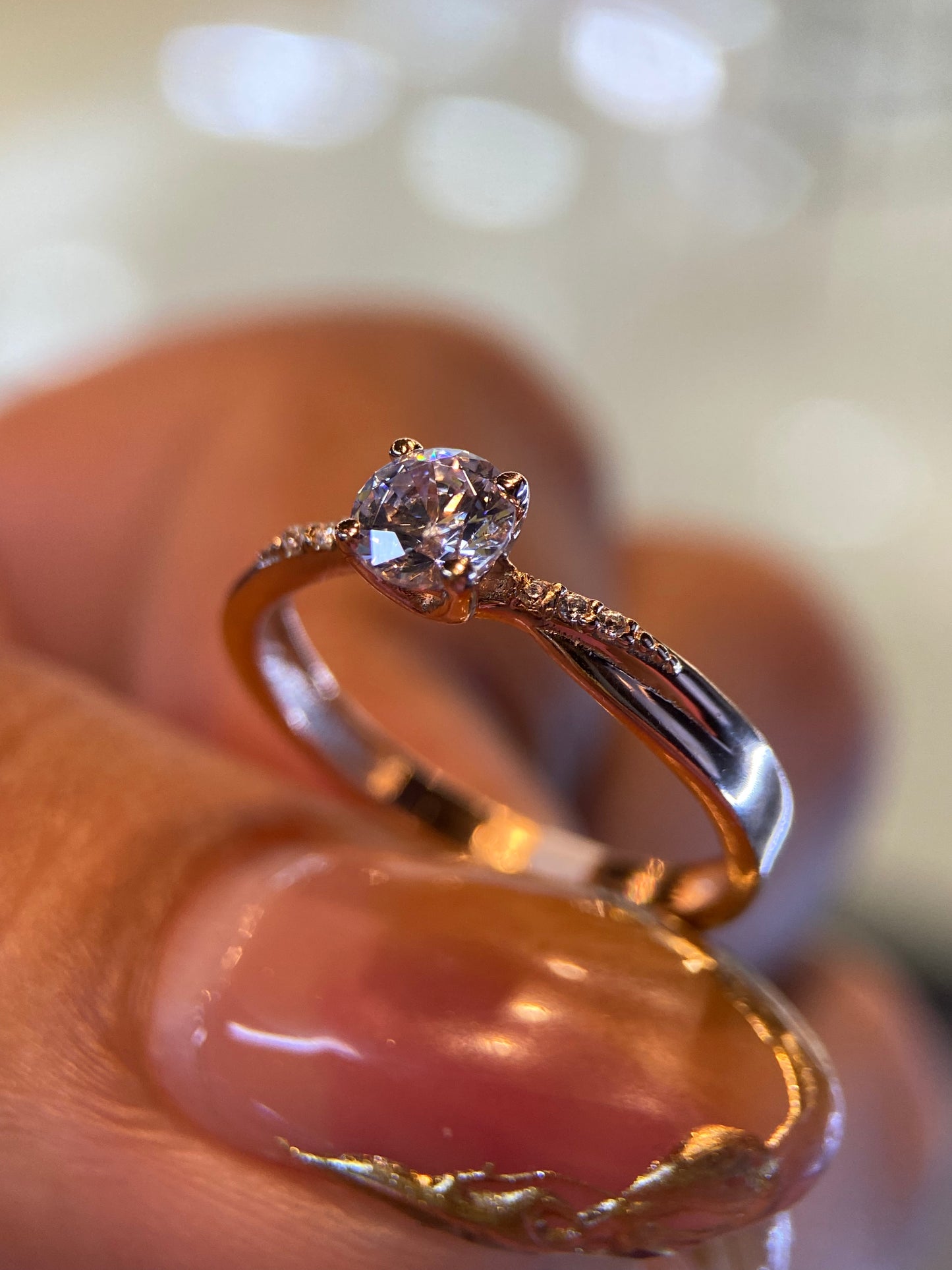 Anillo de compromiso en oro
