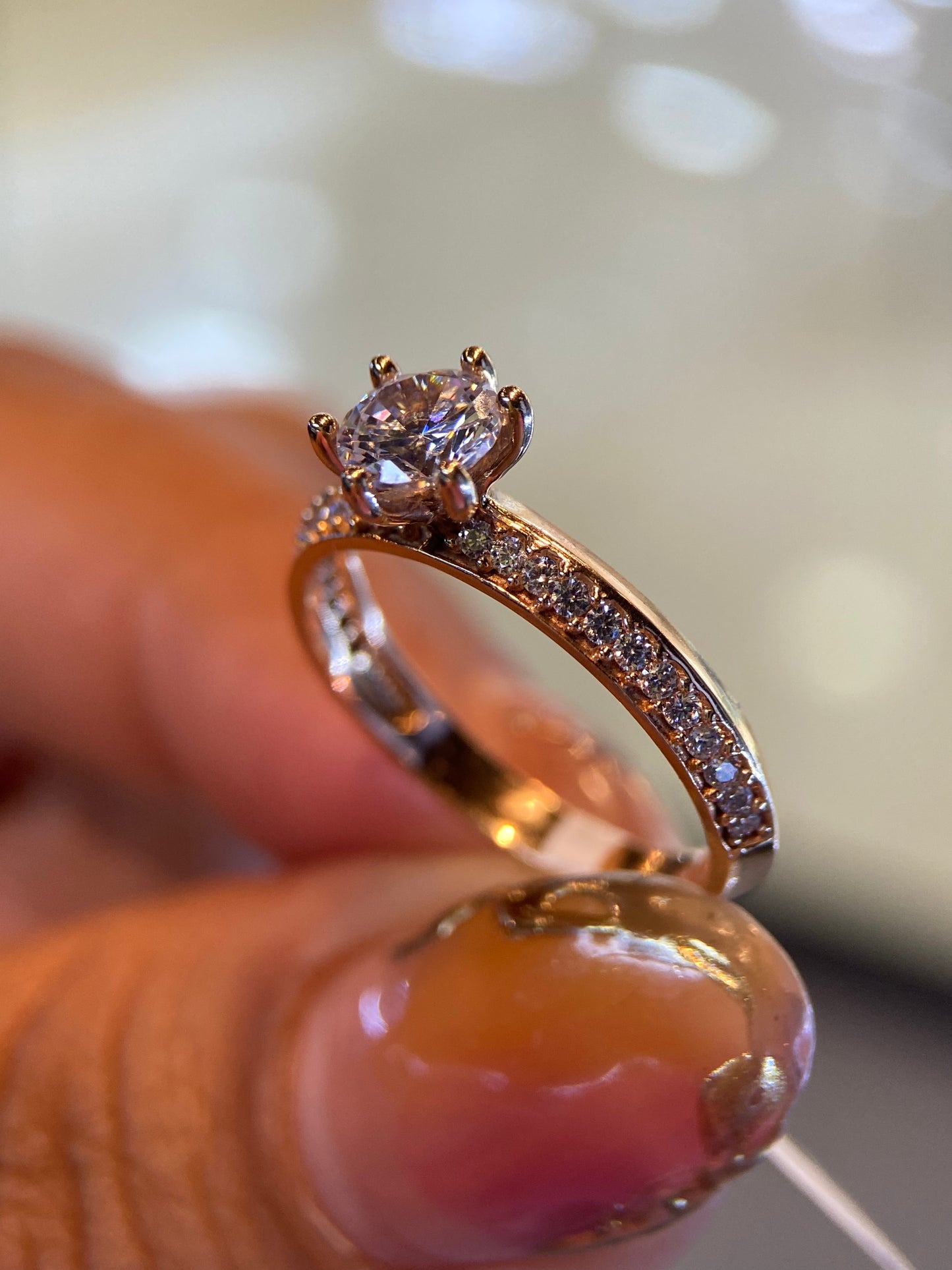 Anillo de compromiso en oro