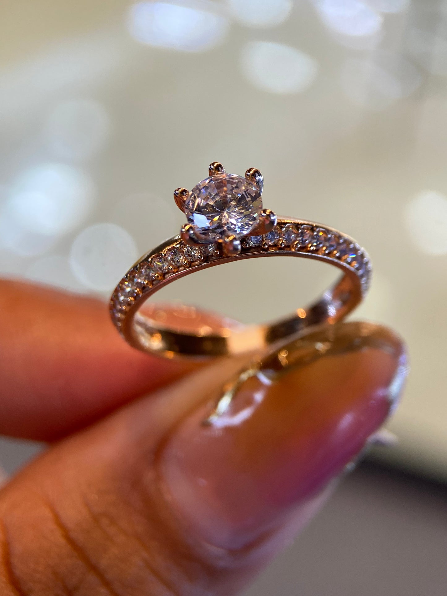 Anillo de compromiso en oro