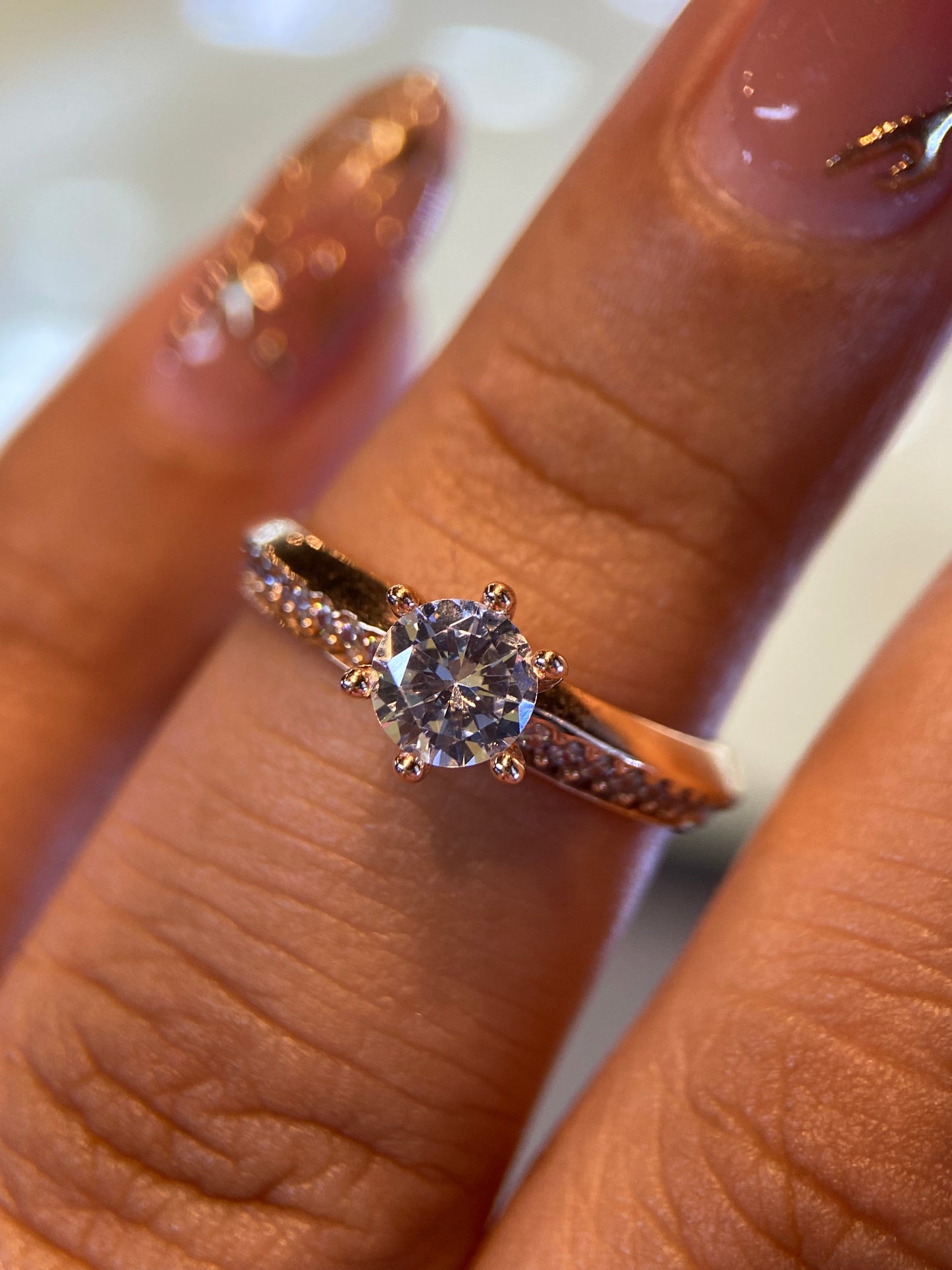 Anillo de compromiso en oro