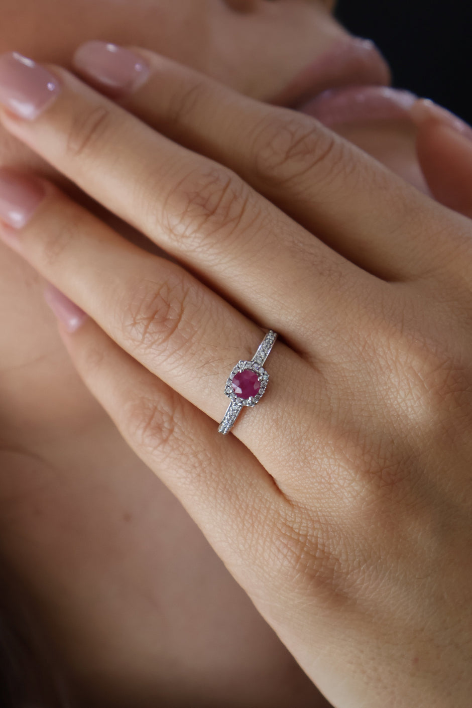 Anillo Allison en Oro 10k con Rubi Natural 0.35 ct