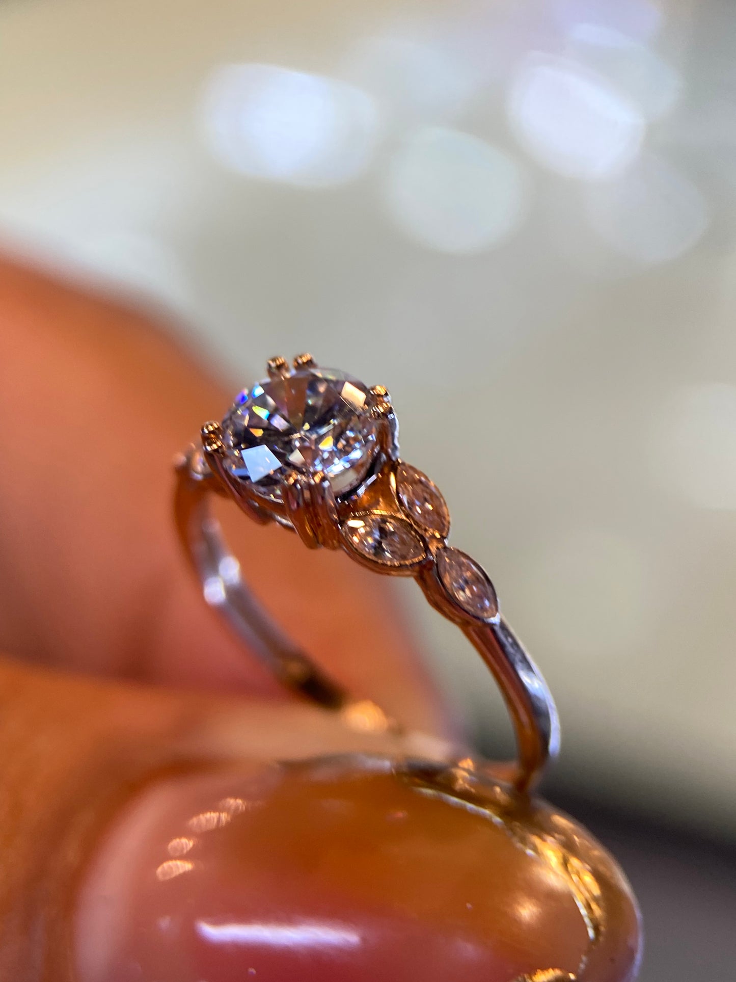 Anillo de compromiso en oro