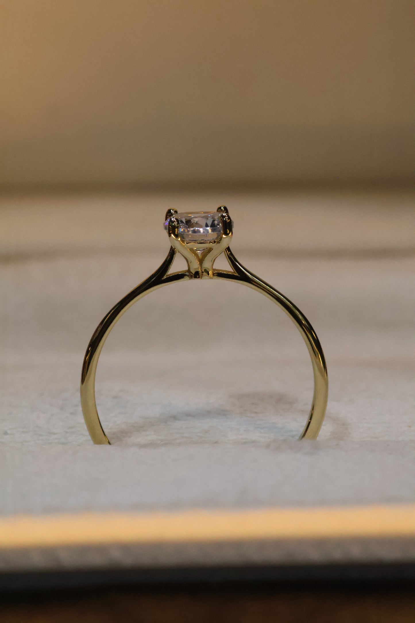 Engagement Ring in 10k Yellow Gold with Zirconia Cod: MAN034
